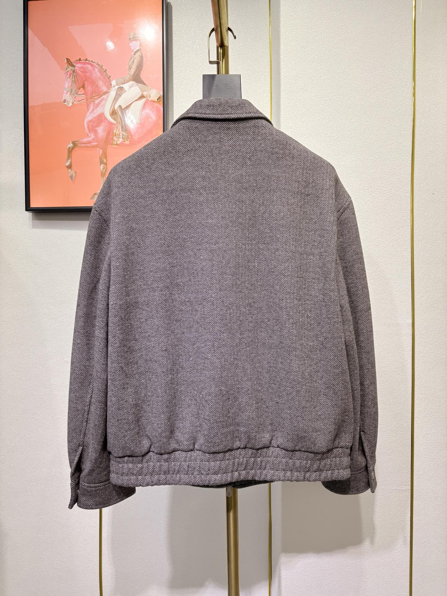 BC，2025男士新款立领商务休闲夹克外套，顶奢意大利进口羊毛混纺人字纹肌理面料，双头拉链门襟、三标齐、