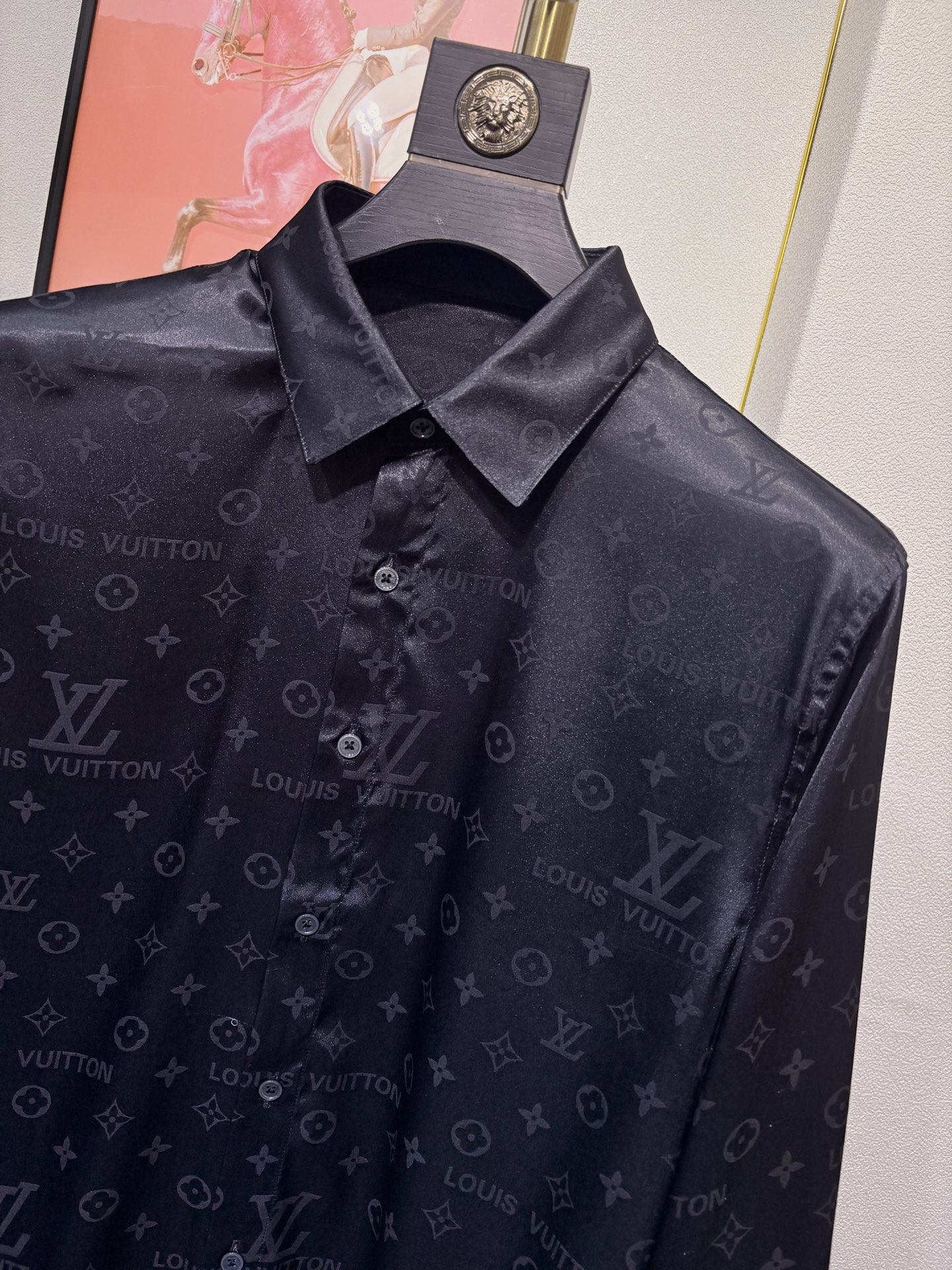 LV，新款男士休闲Polo衬衫，高端定制面料，高端版本，时尚百搭爆款，选用进口仿真丝面料，手感超柔软细腻