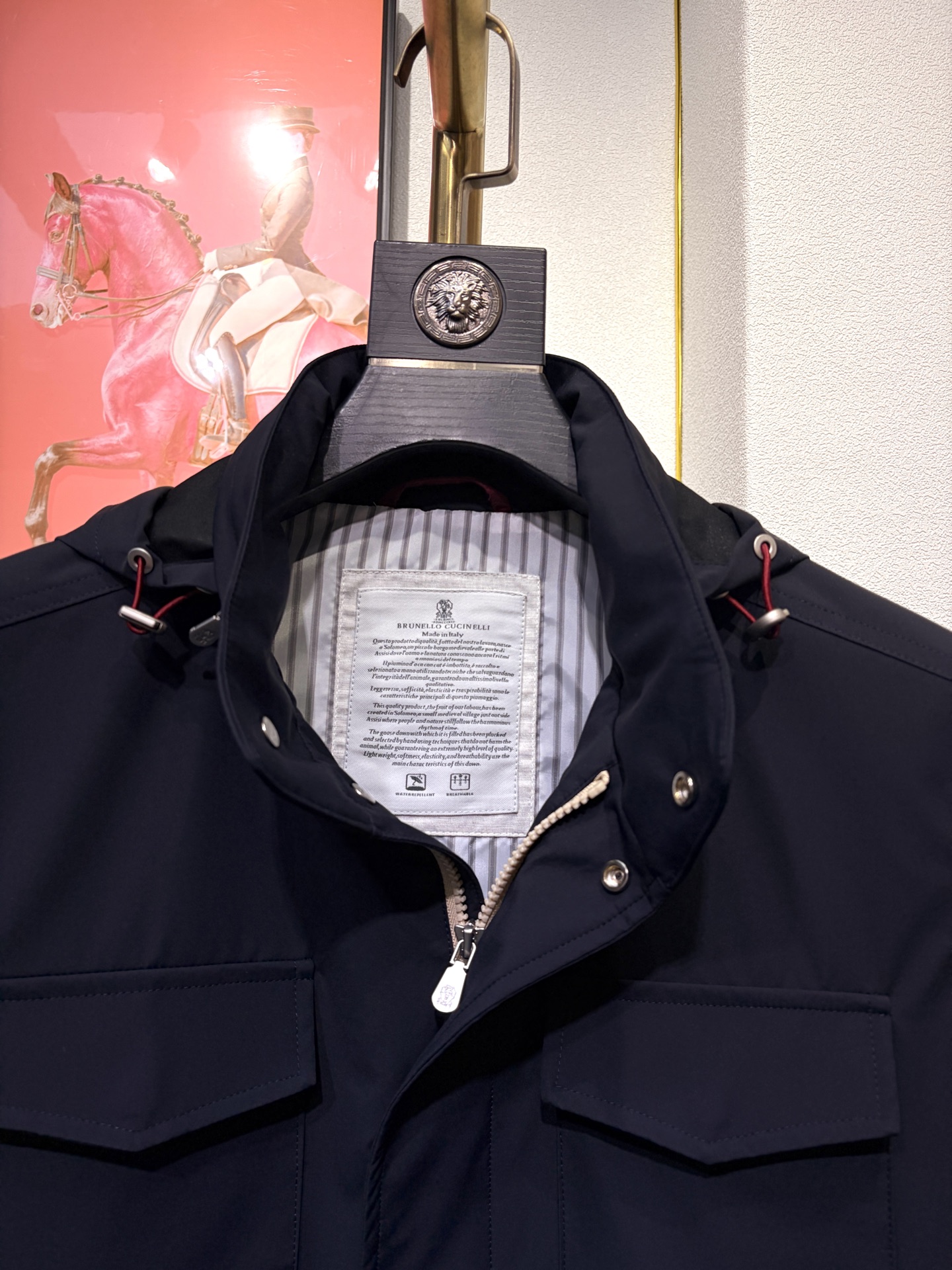 BC 2026春款 老钱风商务休闲立领夹克外套，开模定制五金配件 三标齐，尼龙 氨纶混纺面料，手感柔软细