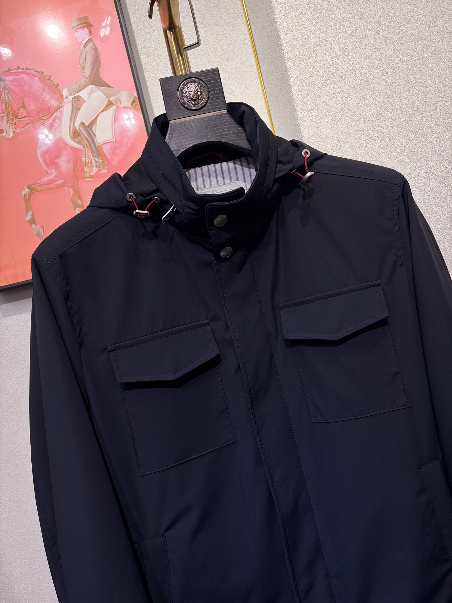 BC 2026春款 老钱风商务休闲立领夹克外套，开模定制五金配件 三标齐，尼龙 氨纶混纺面料，手感柔软细