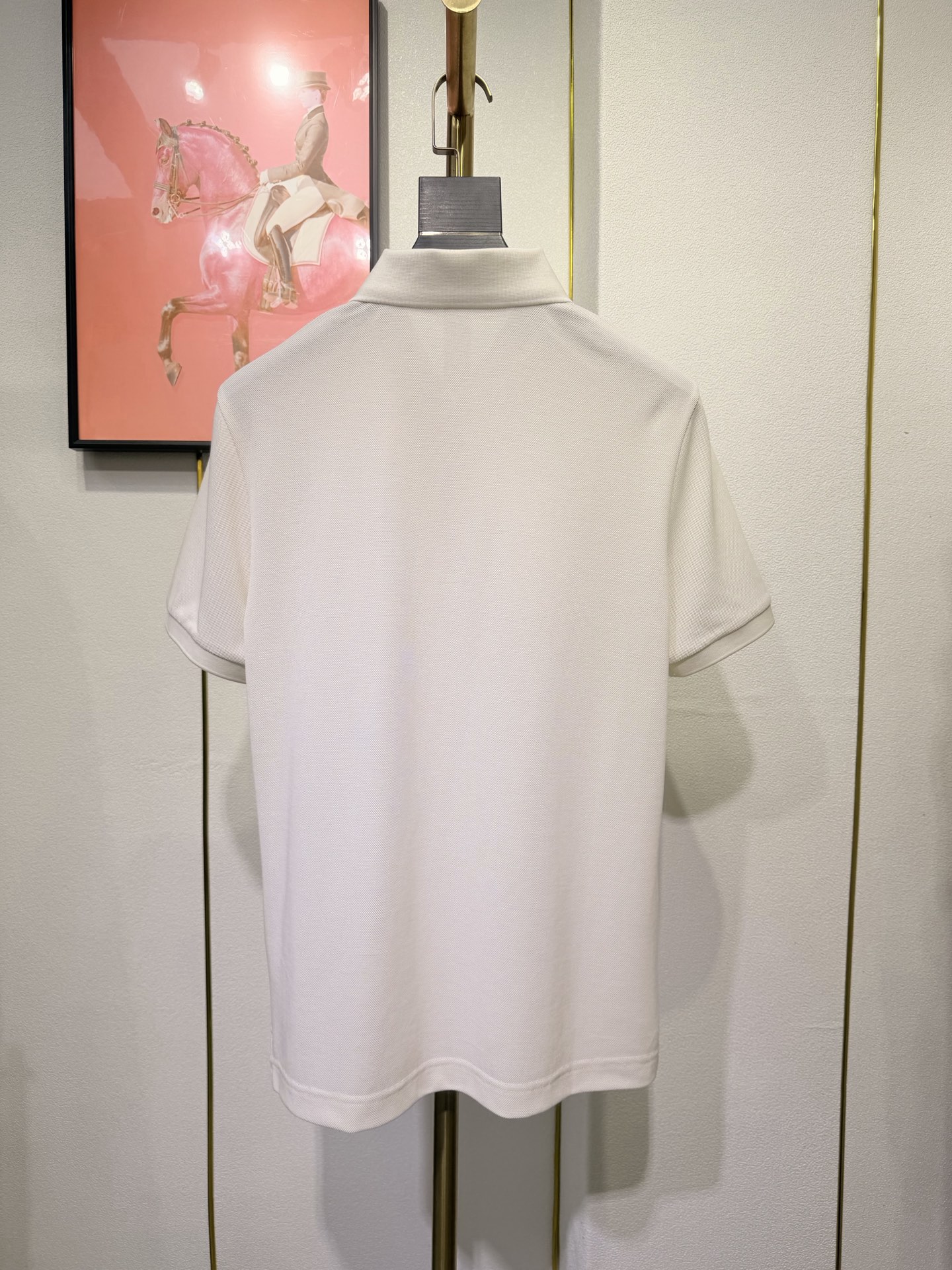 YSL，圣罗兰2026新款男士羊毛珠地Polo，于细节处见高端，采用高端羊毛珠地面料打造，兼顾柔软触感与