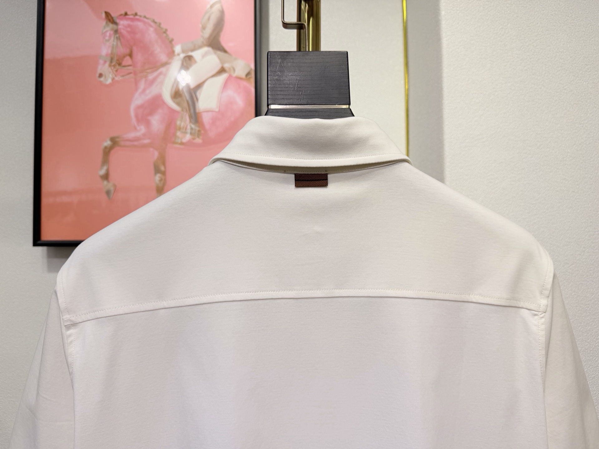 ZEGNA 杰尼亚2026新款男士标识短袖Polo衫，商务休闲翻领POLO恤.该款Polo衫采用桑蚕丝光