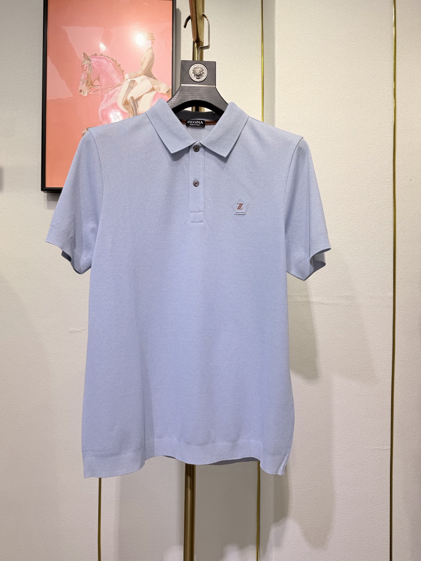 ZEGNA 杰尼亚2026新款男士标识短袖Polo衫，商务休闲翻领POLO恤.该款Polo衫采用丝光珠地