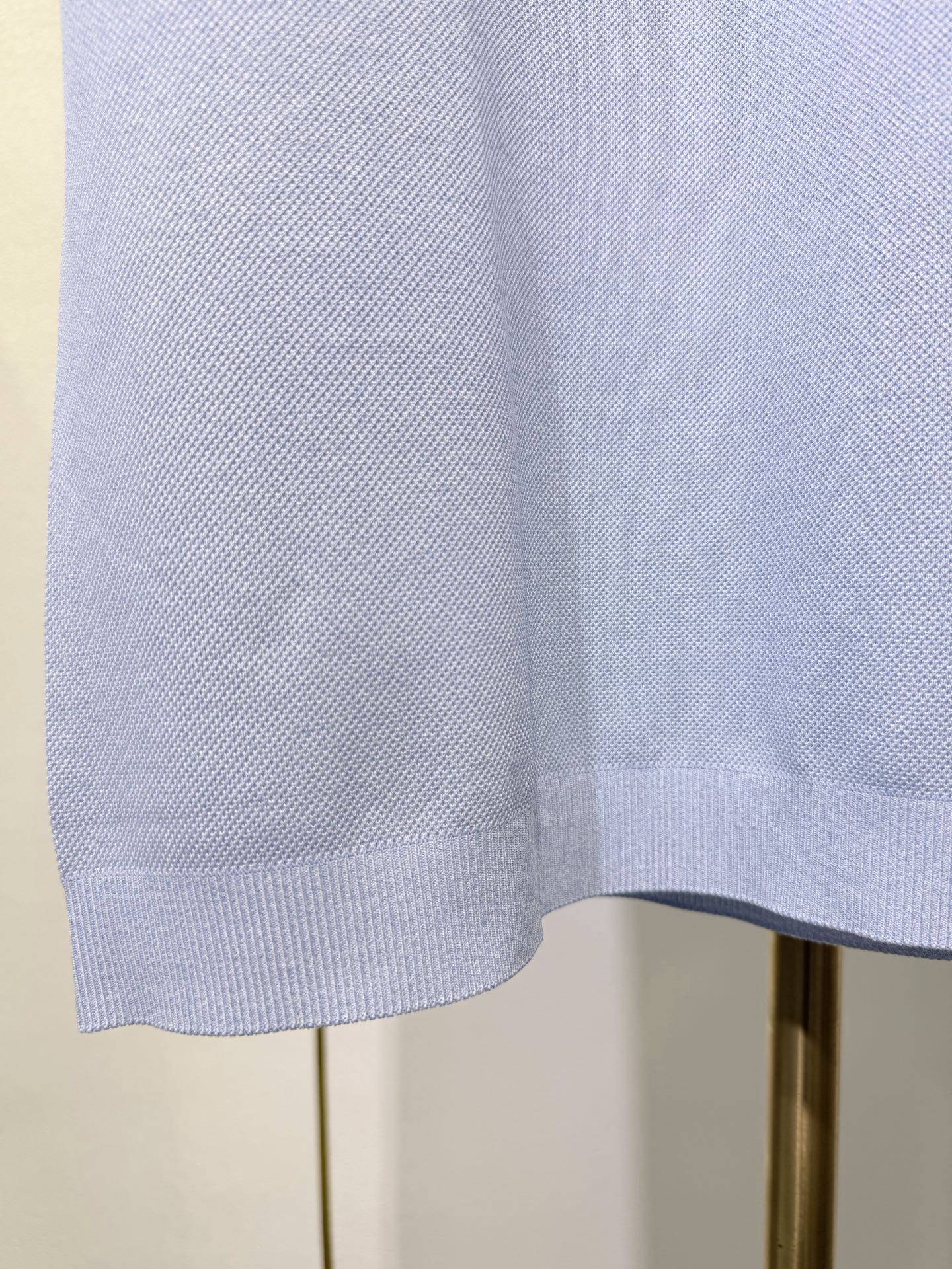 ZEGNA 杰尼亚2026新款男士标识短袖Polo衫，商务休闲翻领POLO恤.该款Polo衫采用丝光珠地