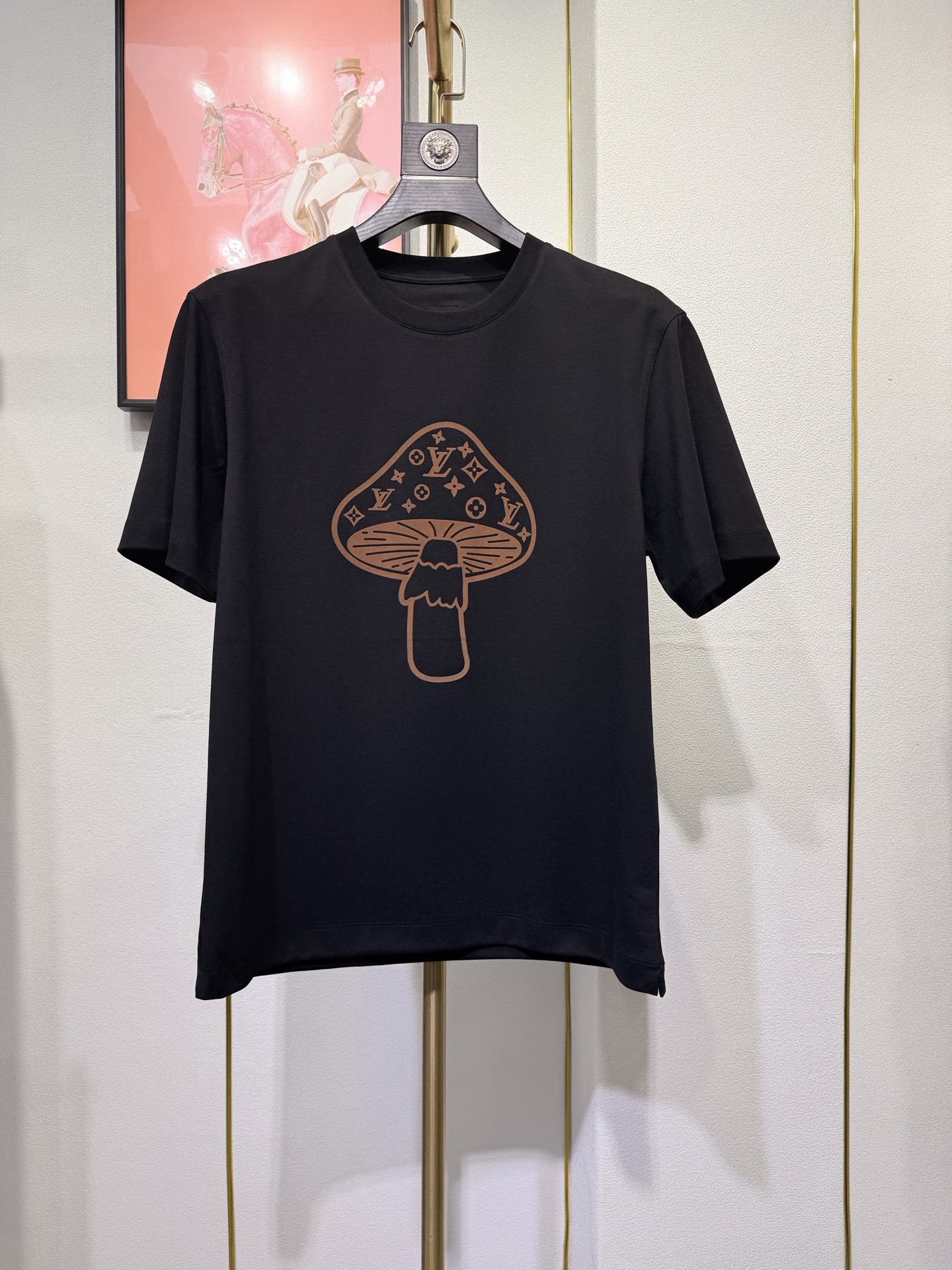 Louis Vuitton* LV，路易威登刺绣圆领T恤 甄选高支纯棉面料，双面结构带来的垂坠感，让衣身