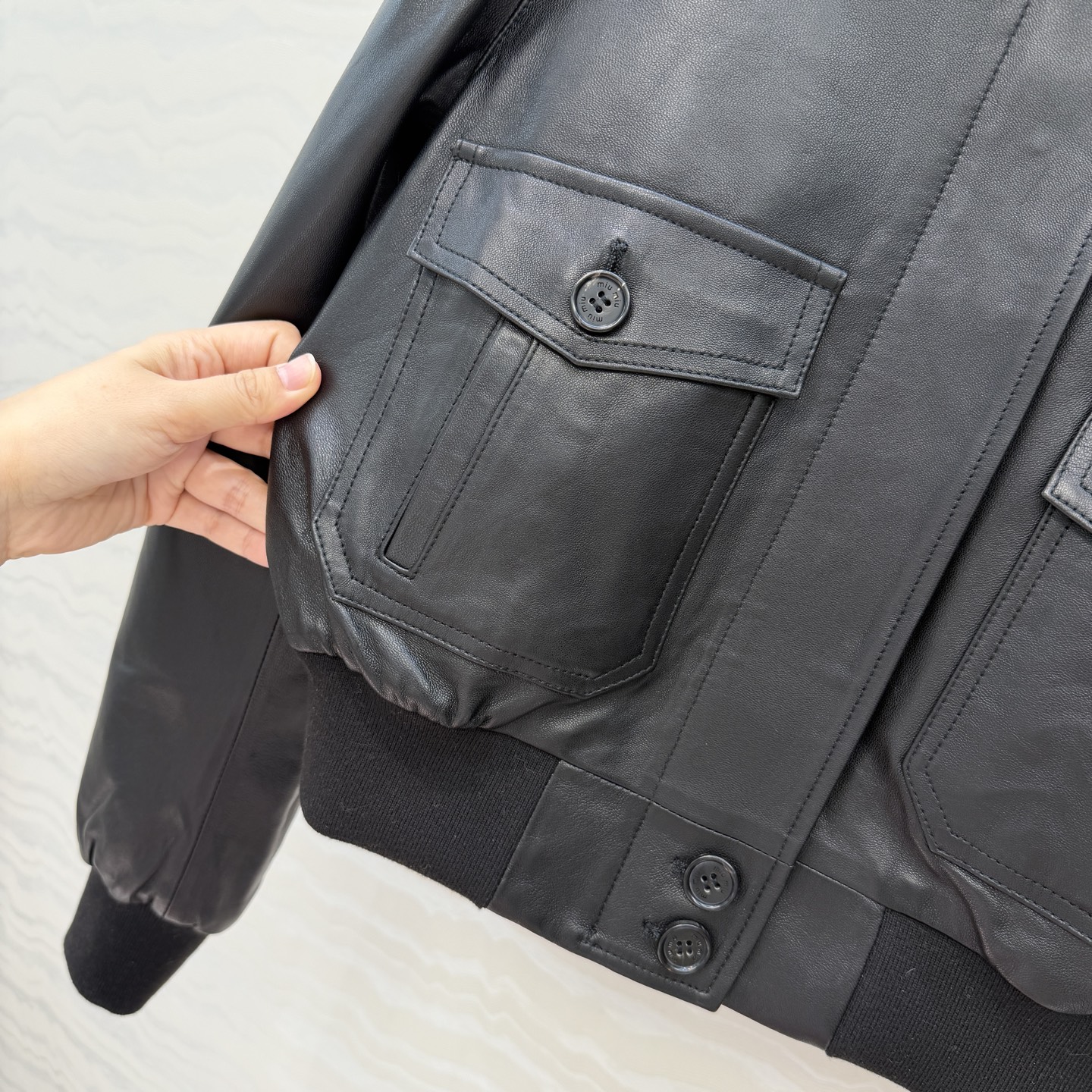 高端原单品质❤️miu系少女穿搭！复古绵羊皮棉服夹克小外套！原版定制顶级进口100%小羊皮！皮质肉感厚实