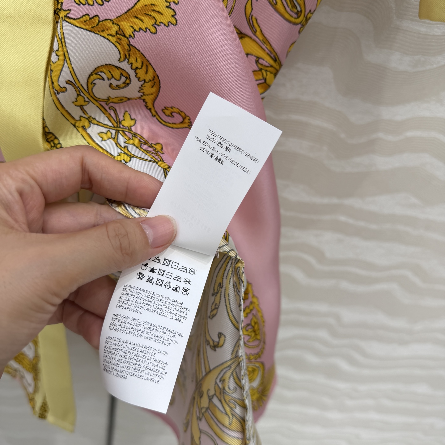 爆单推荐❤️原单品质，地中海度假风。巴洛克定位印花真丝连衣裙。100%真丝斜纹绸！美杜莎金属扣超美！原版