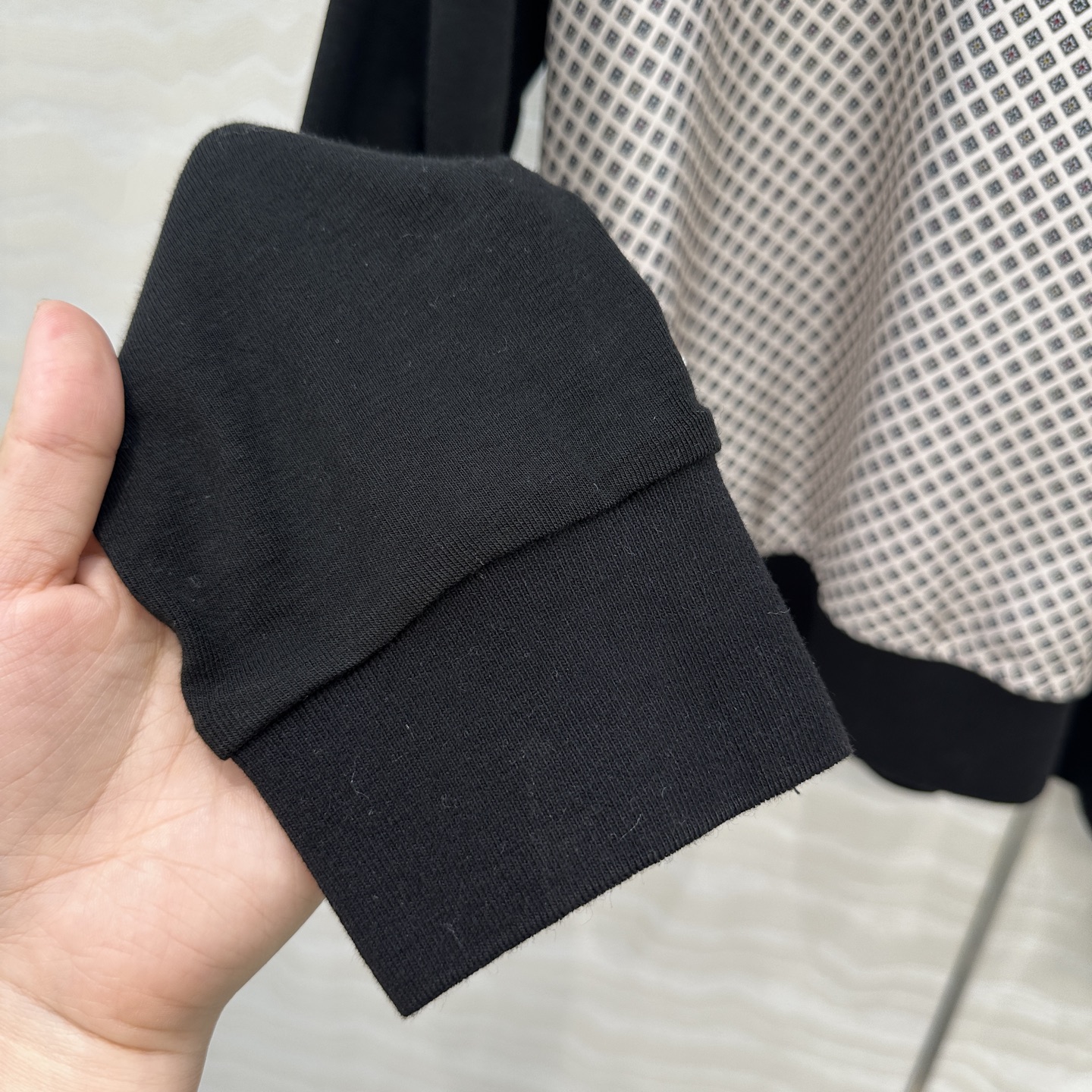 原单品质❤️lP🆕高智感穿搭！南法风情氛围感格纹元素印花Polo领上衣，进口面料质感轻盈舒适。100%真