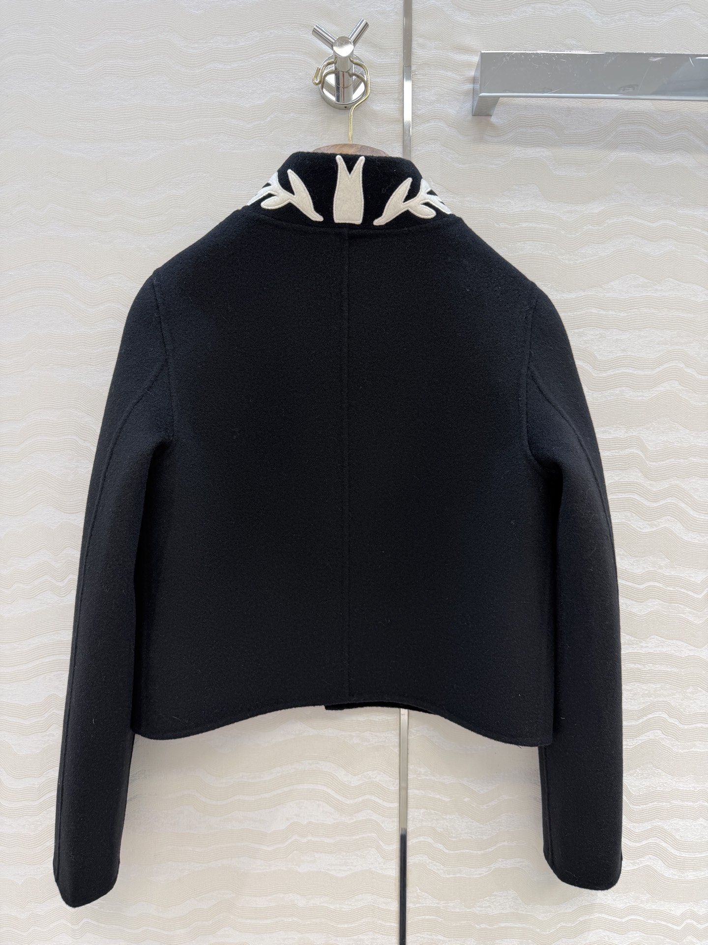 高端原单品质❤️lP🆕高智感穿搭！老钱风经典Maire夹克羊绒小外套！独家定制Melton刺绣花㚏设计工