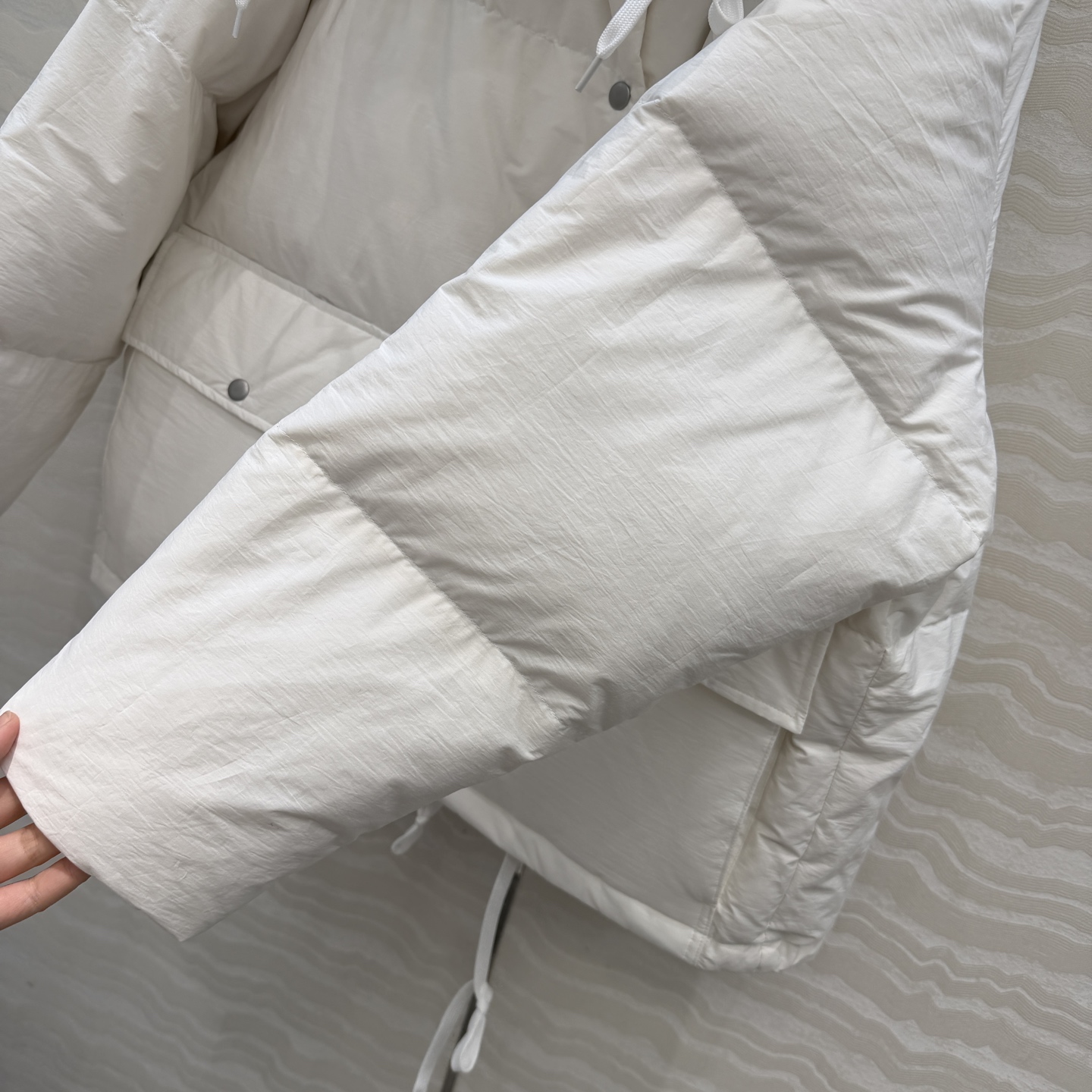 独家首发❤️高端原单品质PR长期主义秋冬新品，行走的面包白色羽绒服！原版开发面料廓形羽绒服，时髦精必入最