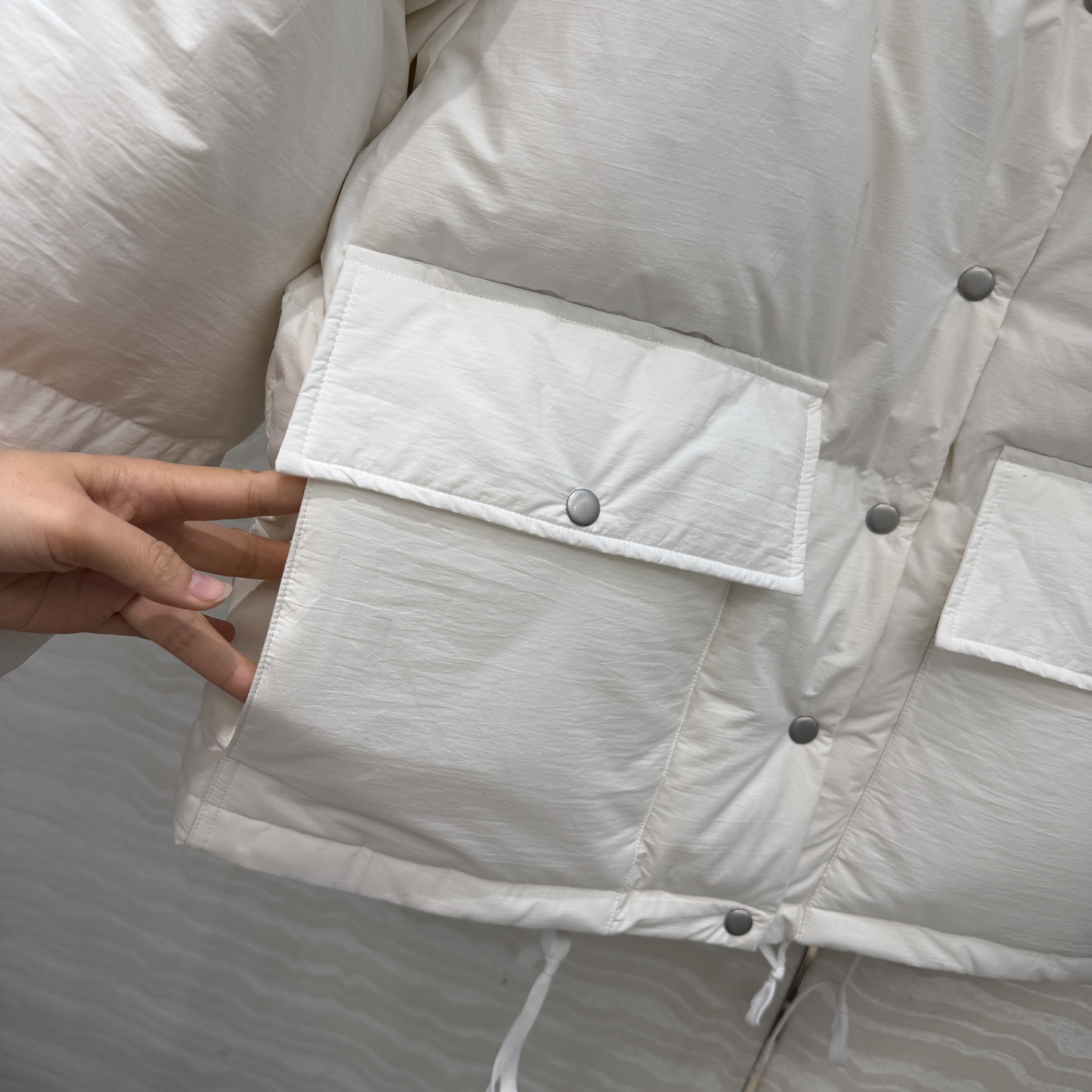 独家首发❤️高端原单品质PR长期主义秋冬新品，行走的面包白色羽绒服！原版开发面料廓形羽绒服，时髦精必入最