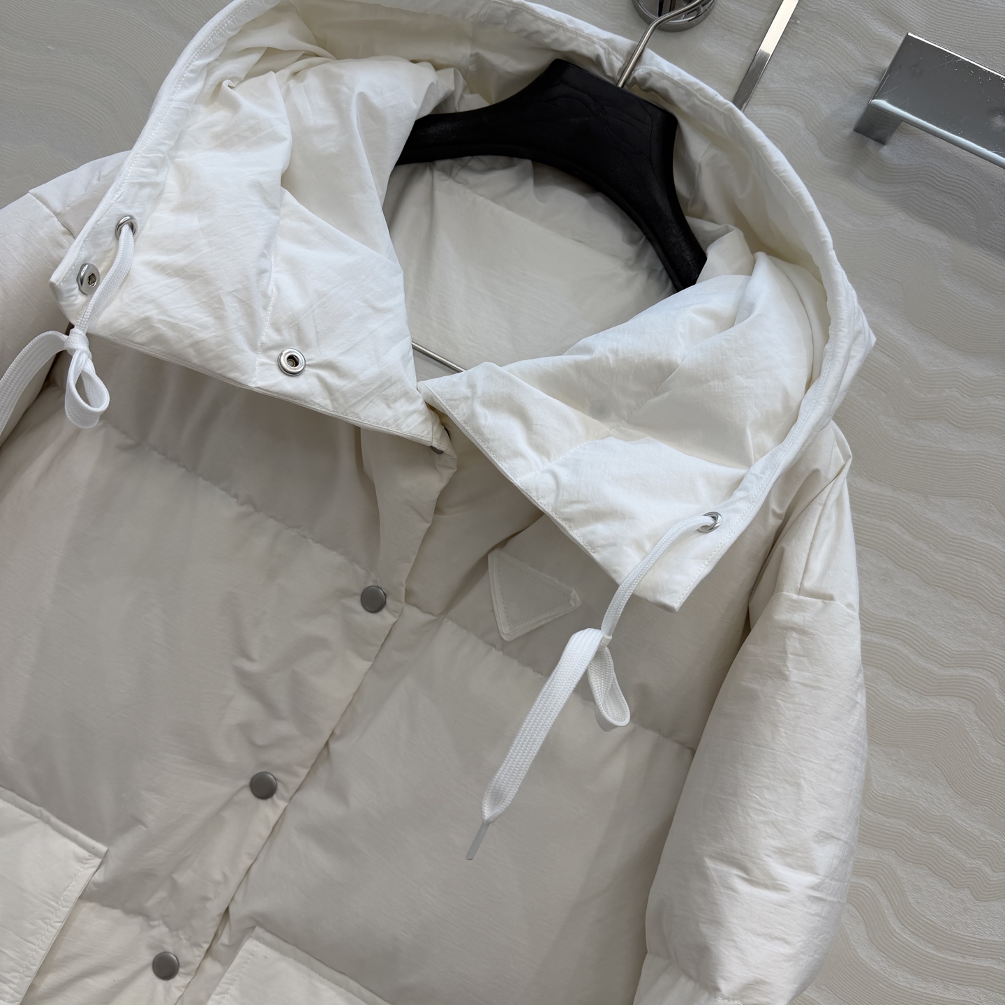 独家首发❤️高端原单品质PR长期主义秋冬新品，行走的面包白色羽绒服！原版开发面料廓形羽绒服，时髦精必入最