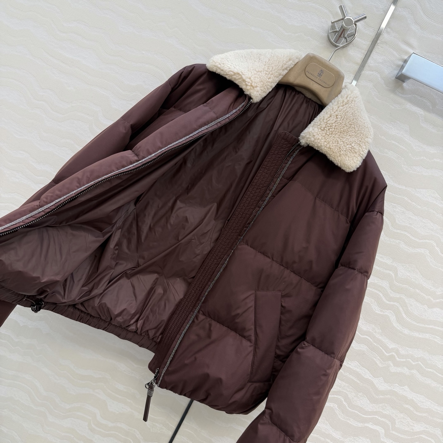 独家首发❤️品质控必入！BC高奢老钱风穿搭！羊羔毛领铜链羽绒服！国标进口90%白鹅绒80-85-90克填