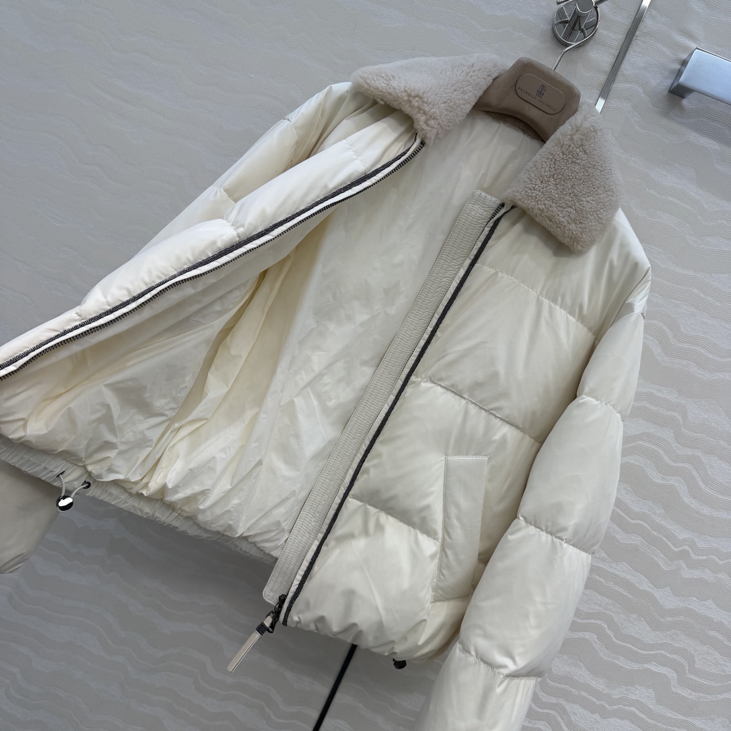 独家首发❤️品质控必入！BC高奢老钱风穿搭！羊羔毛领铜链羽绒服！国标进口90%白鹅绒80-85-90克填