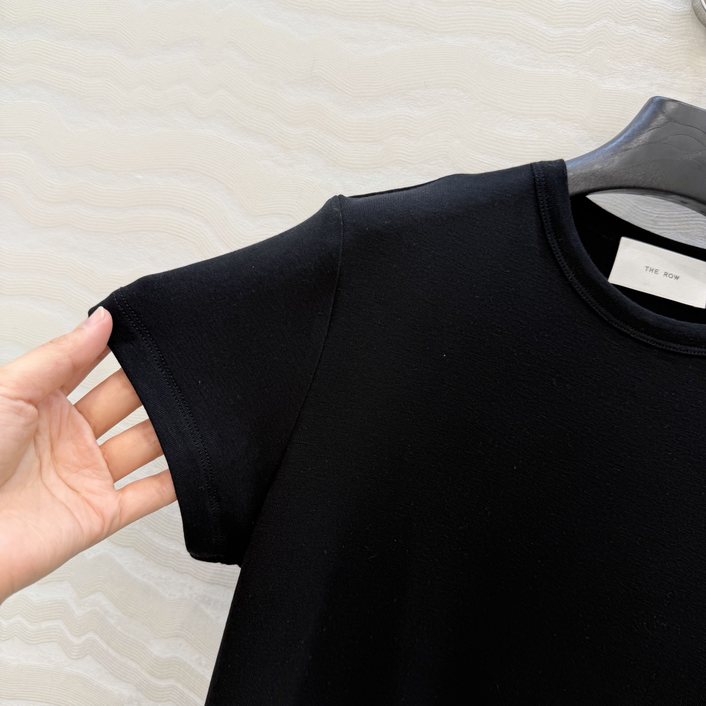 爆单推荐❤️原单品质。经典Row风羊毛短袖T。时髦精单品💕正肩修身小短款T恤。原版定制剪裁打造意式极简的