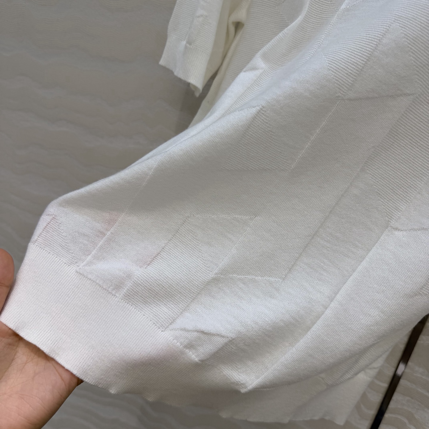 爆单推荐❤️原单品质，H26s早春新品！16针羊毛针织上衣。100%美丽奴羊毛纱线细腻柔软的手感无敌赞！