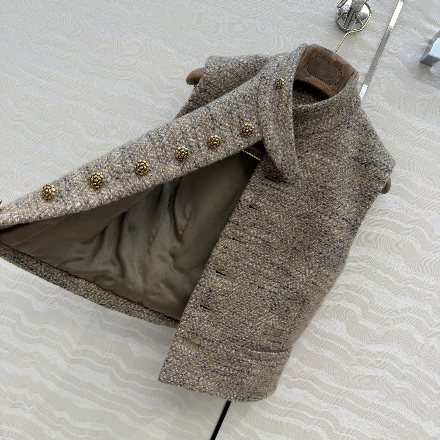 高端原单品质❤️LP极简高智感穿搭！潇洒帅气的高级羊驼毛花呢马甲小外套！复古金属蓟花扣，马术风夹克立领收