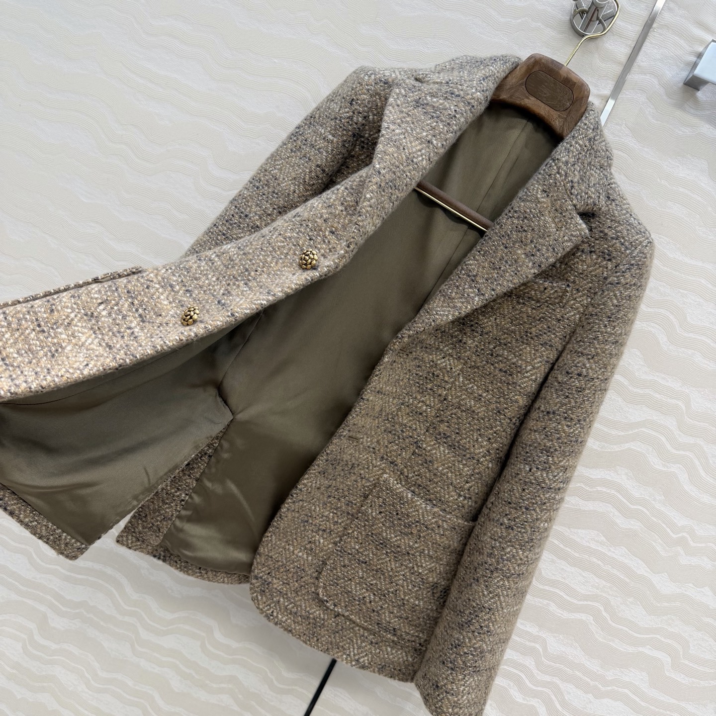 高端原单品质❤️LP极简高智感穿搭！潇洒帅气的高级羊驼毛花呢西装外套！复古金属蓟花扣！定制进口羊毛编织花