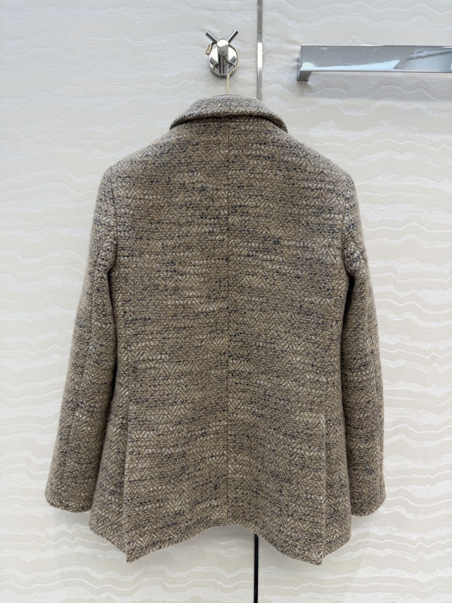 高端原单品质❤️LP极简高智感穿搭！潇洒帅气的高级羊驼毛花呢西装外套！复古金属蓟花扣！定制进口羊毛编织花