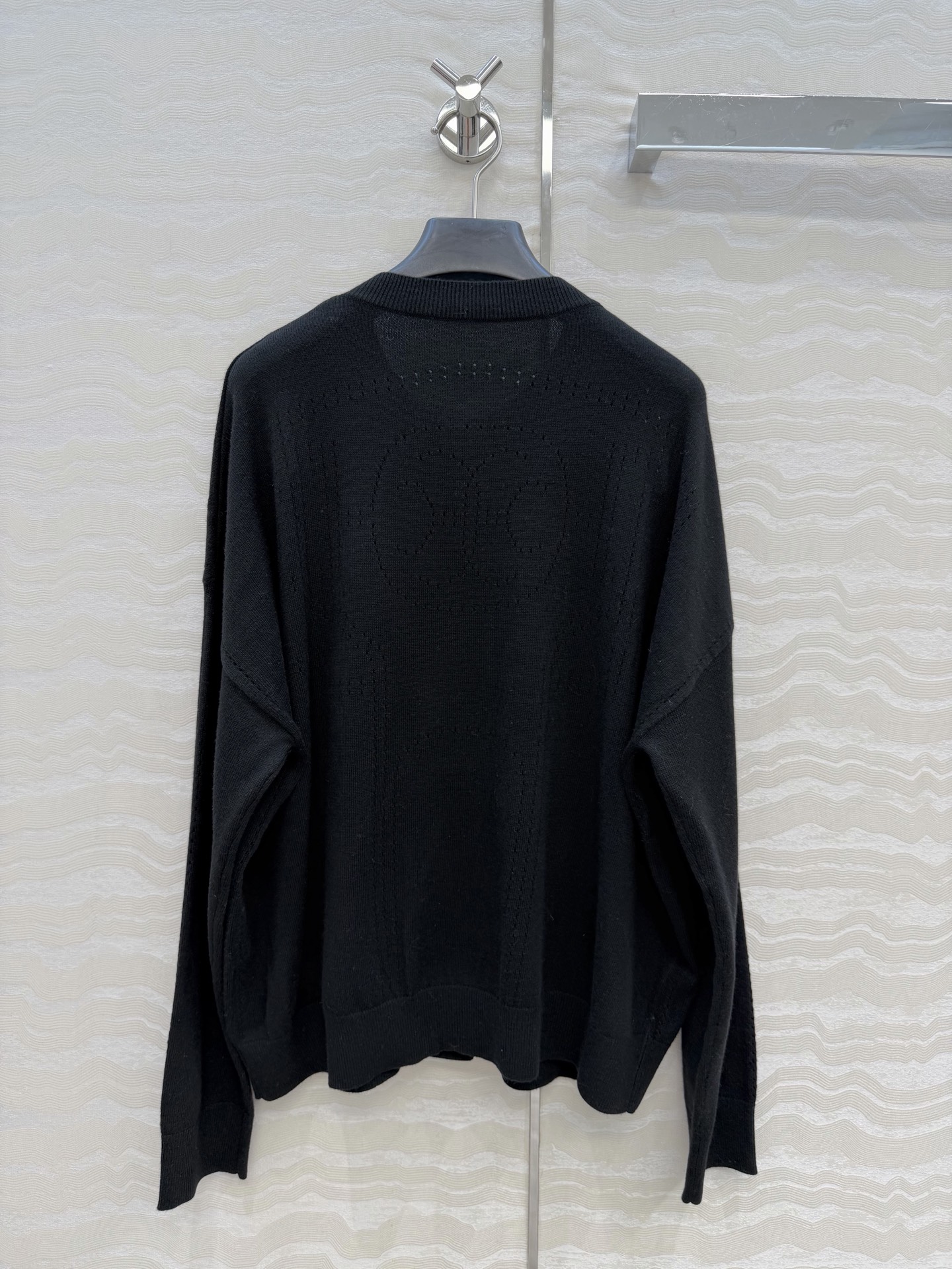 爆单推荐❤️原单品质，H26s早春新品！金币扣羊毛针织开衫小外套。100%美丽奴羊毛纱线细腻柔软的手感无