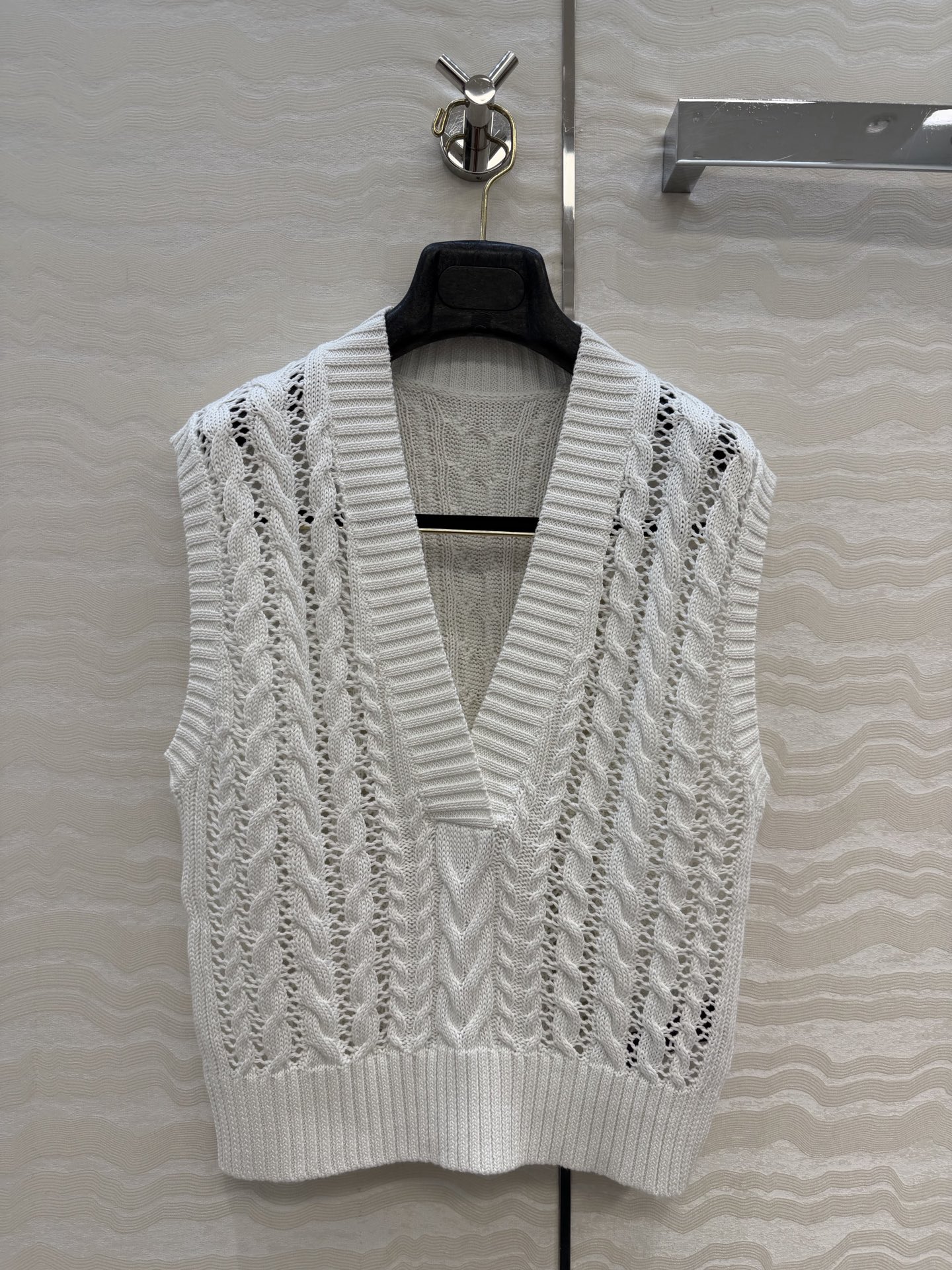 高端原单品质❤️高定紫标RL26早春新品。高智感学院风气质马甲！品质控必入。定制纯棉纱线细腻质感无敌赞！