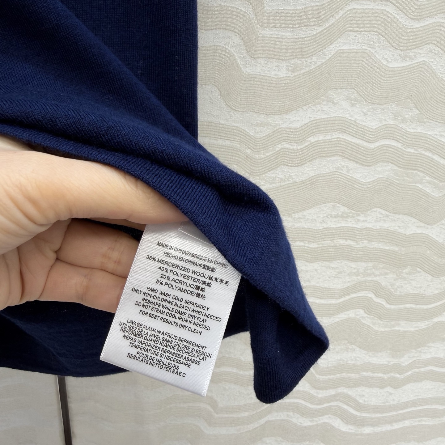 爆单推荐❤️原单品质，H26s早春新品！16针羊毛针织上衣。进口丝光羊毛纱线细腻柔软的手感无敌赞！定位立