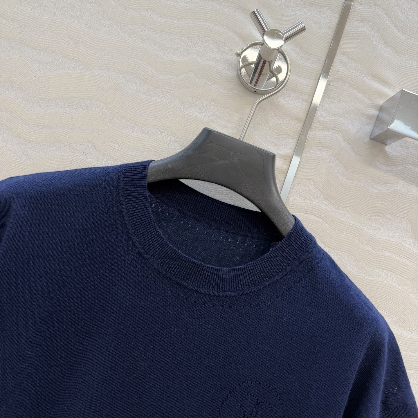 爆单推荐❤️原单品质，H26s早春新品！16针羊毛针织上衣。进口丝光羊毛纱线细腻柔软的手感无敌赞！定位立