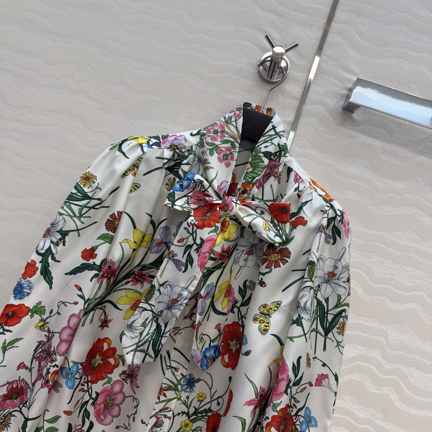 高端原单品质💕26春夏GG花㚏真丝衬衫！100%真丝斜纹绸，气质飘带领结经典版型上身巨显瘦！优雅时髦又高