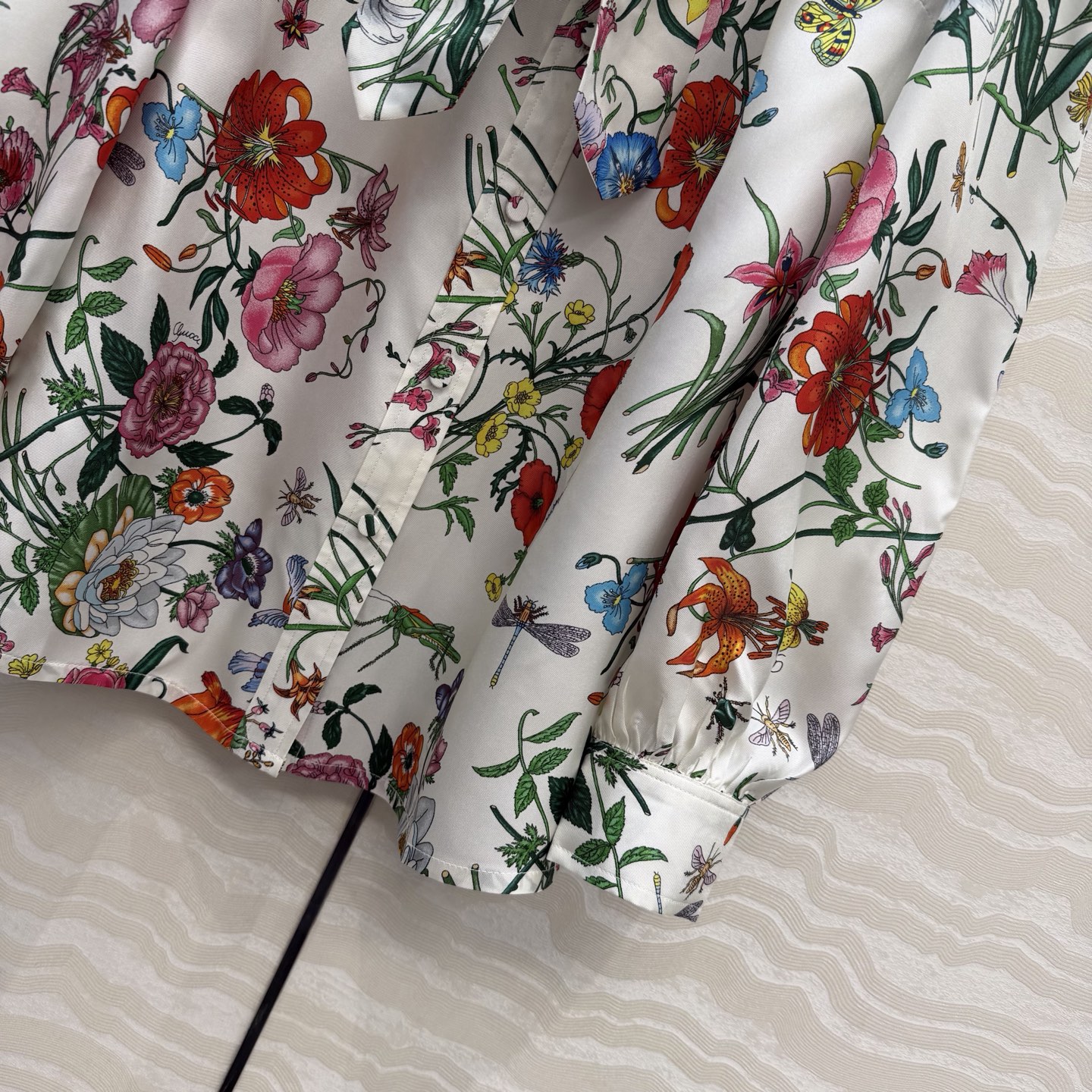 高端原单品质💕26春夏GG花㚏真丝衬衫！100%真丝斜纹绸，气质飘带领结经典版型上身巨显瘦！优雅时髦又高