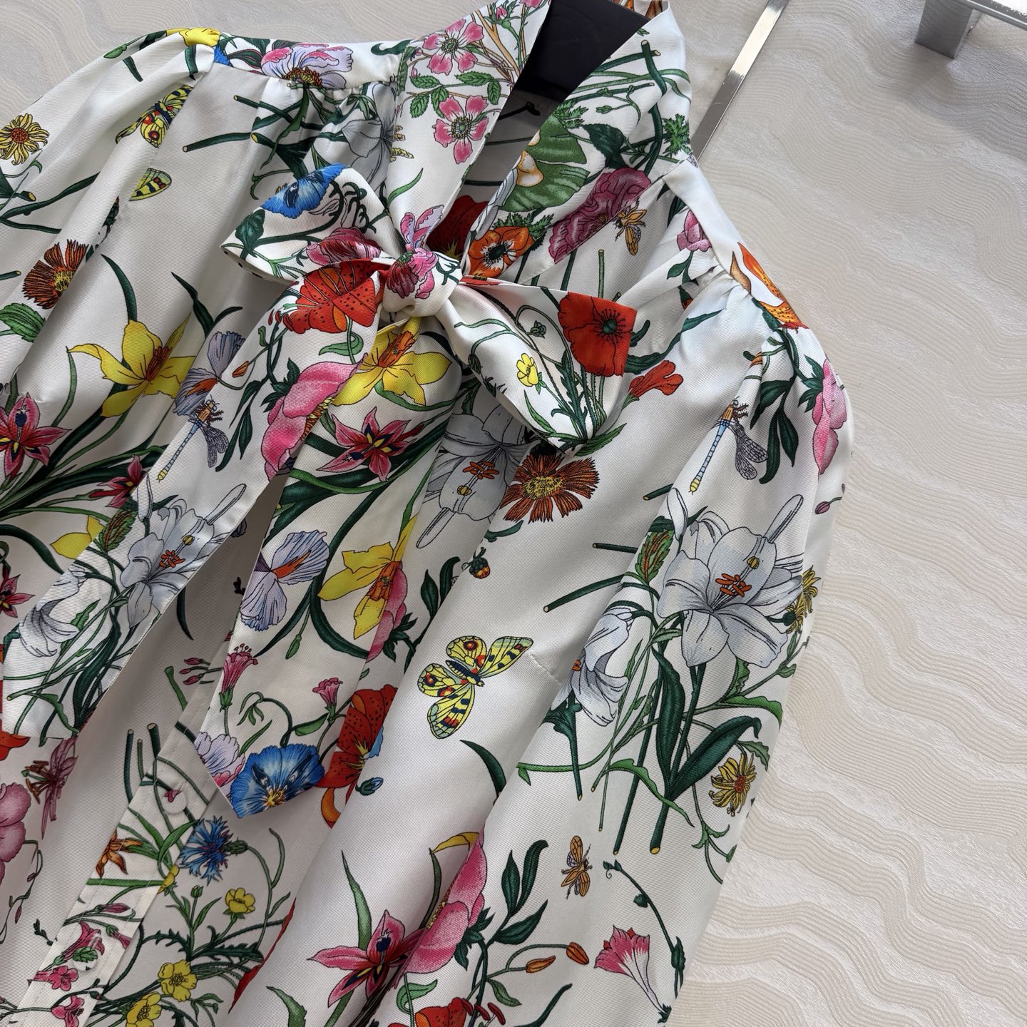 高端原单品质💕26春夏GG花㚏真丝衬衫！100%真丝斜纹绸，气质飘带领结经典版型上身巨显瘦！优雅时髦又高