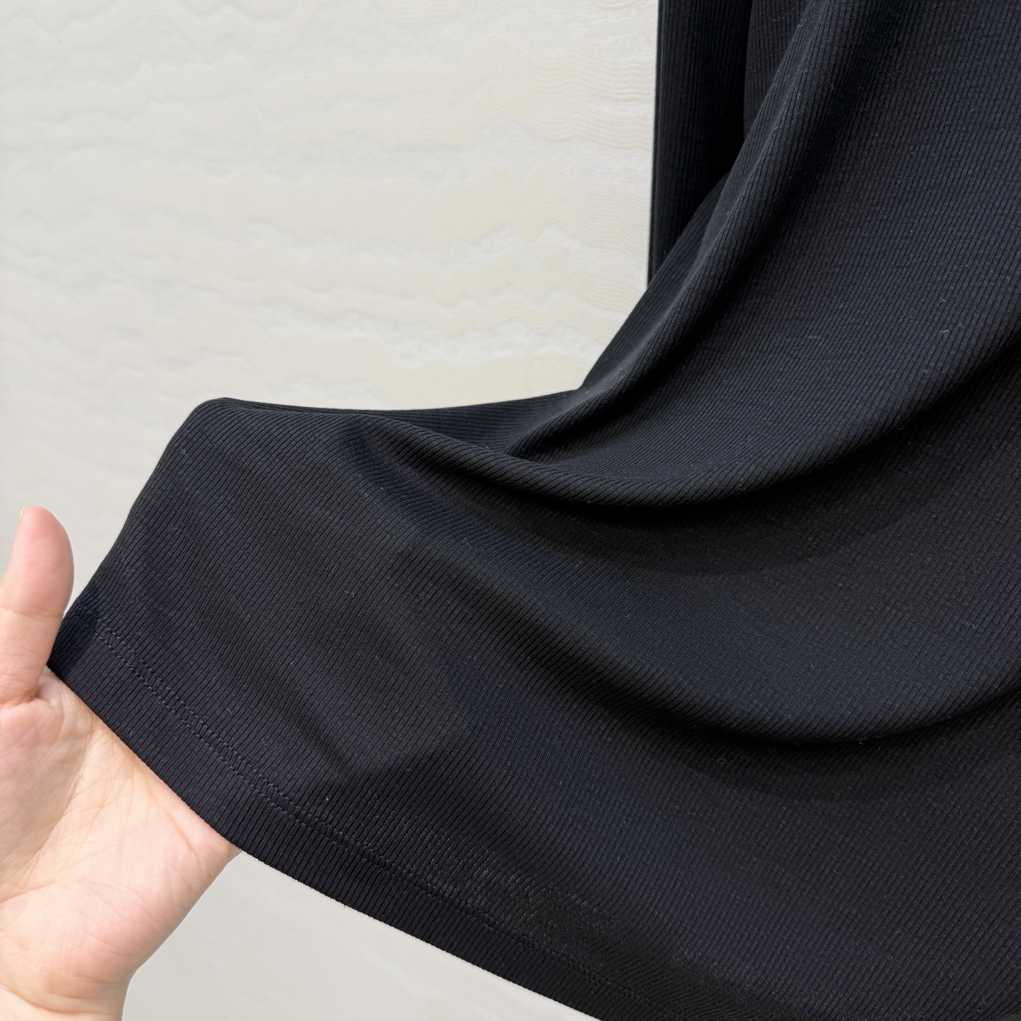 高端原单品质，马吉MM 纸片人穿搭！进口亚麻莱赛尔打底衫！超级显瘦神器！极简叠搭单品！徽标logo低调奢