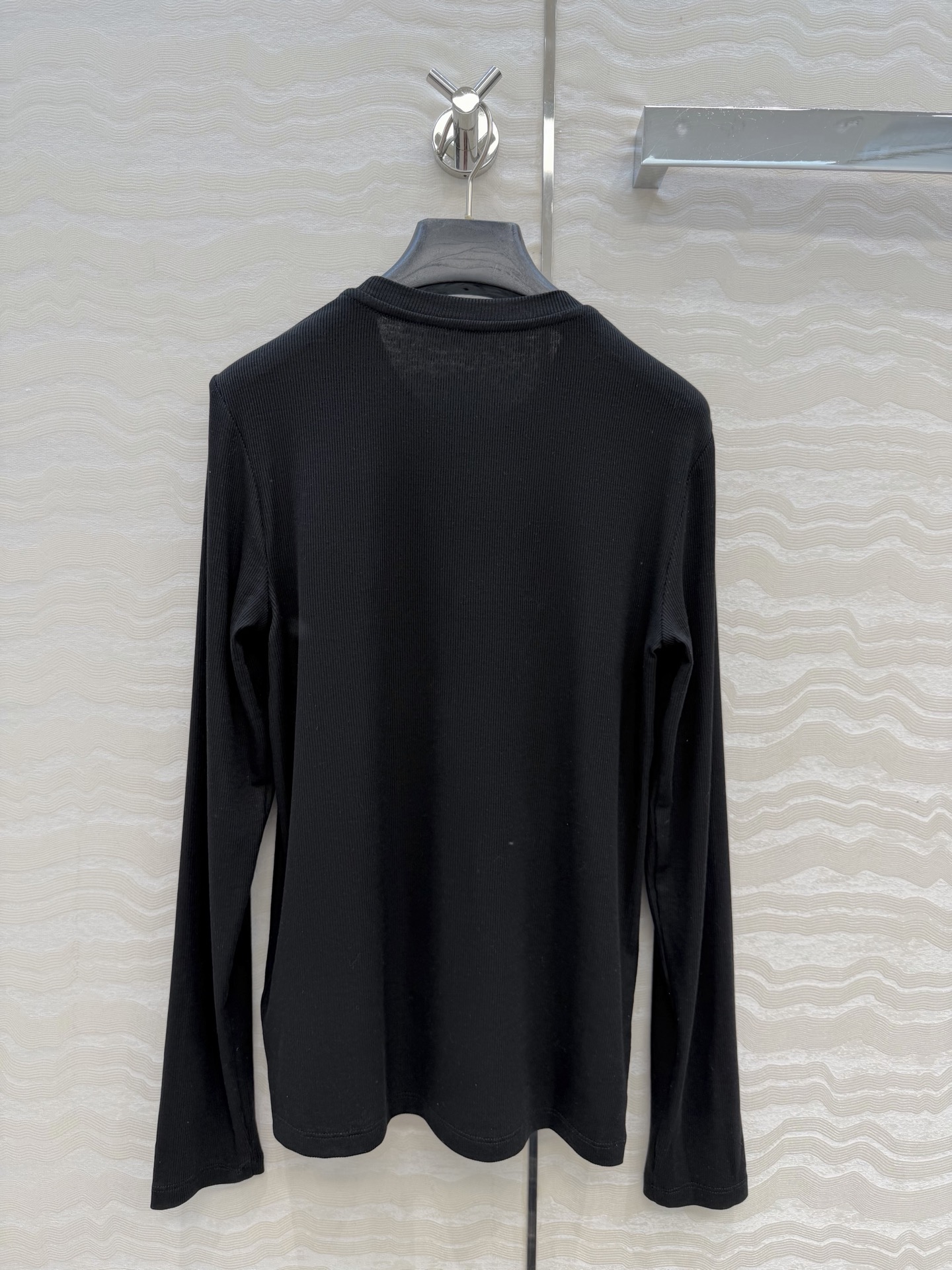 高端原单品质，马吉MM 纸片人穿搭！进口亚麻莱赛尔打底衫！超级显瘦神器！极简叠搭单品！徽标logo低调奢