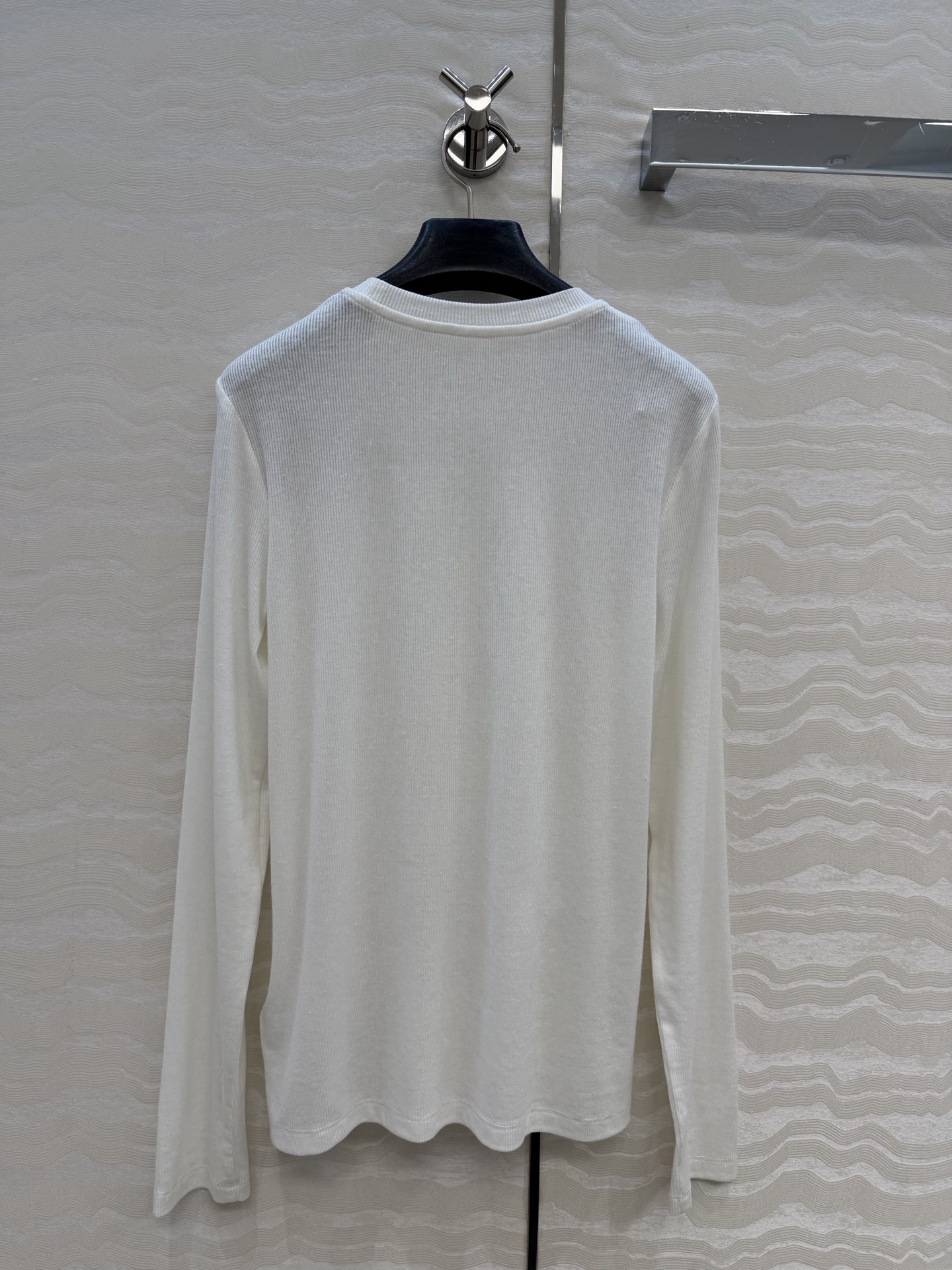 高端原单品质，马吉MM 纸片人穿搭！进口亚麻莱赛尔打底衫！超级显瘦神器！极简叠搭单品！徽标logo低调奢