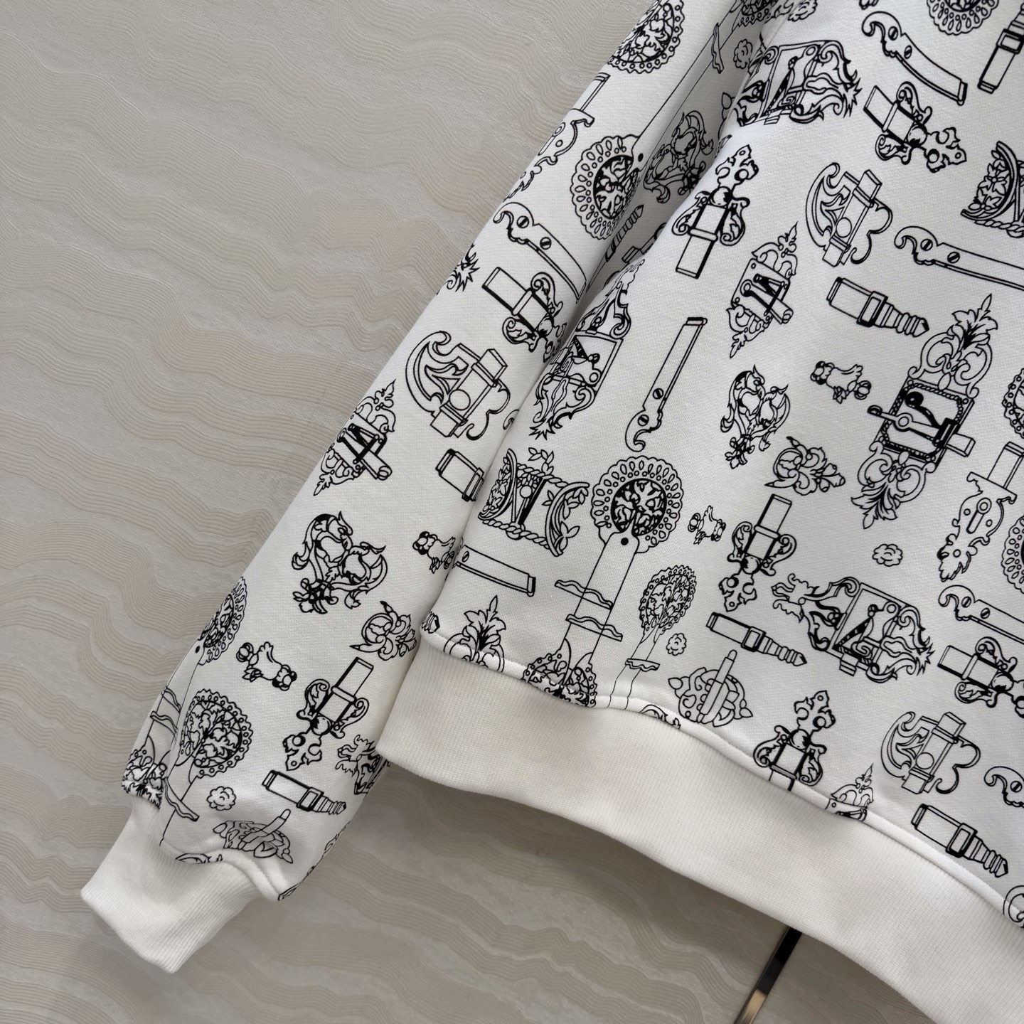 独家首发，高端原单品质❤️H26s早春新品。Coachinng Remix系列印花泽西棉圆领卫衣。减龄运