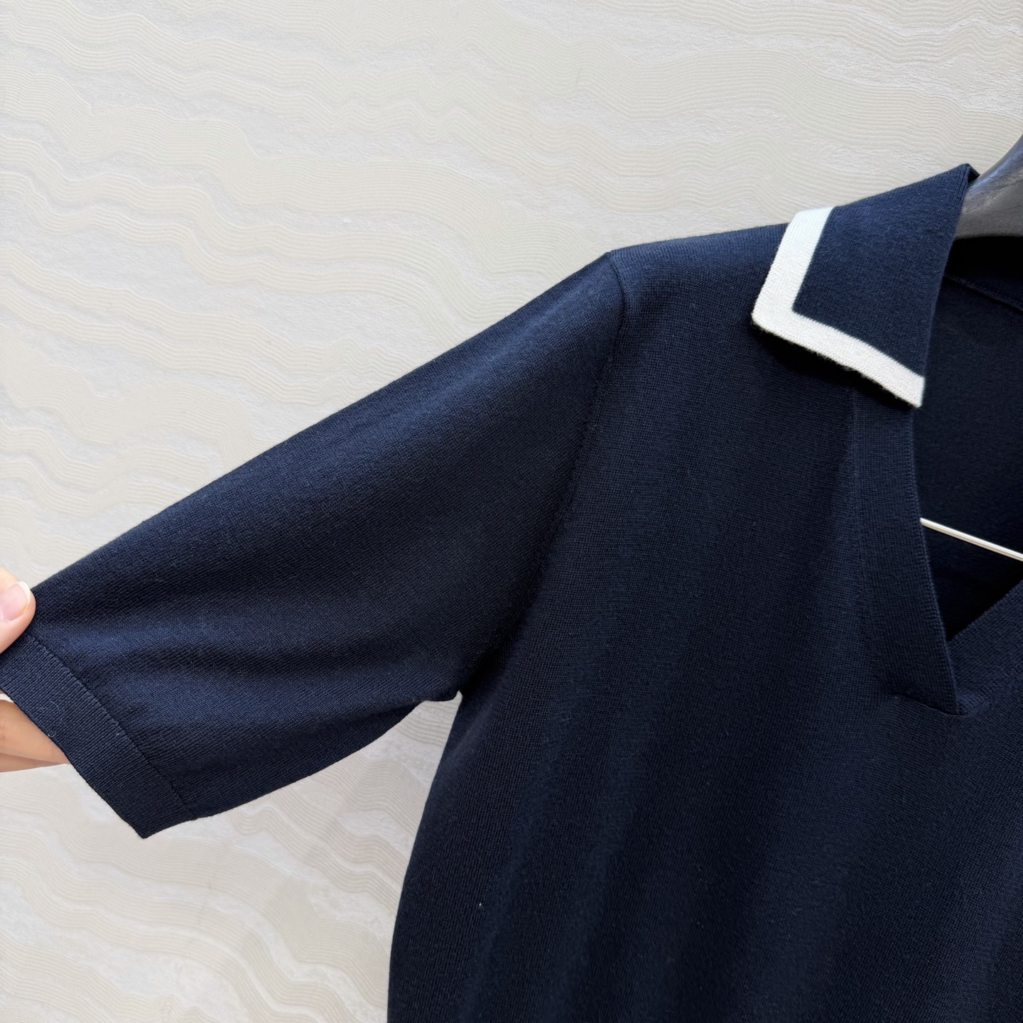 高端原单品质❤️高定紫标RL26早春新品。海军学院风气质翻领小上衣！品质控必入。定制莫代尔桑蚕丝纱线细腻