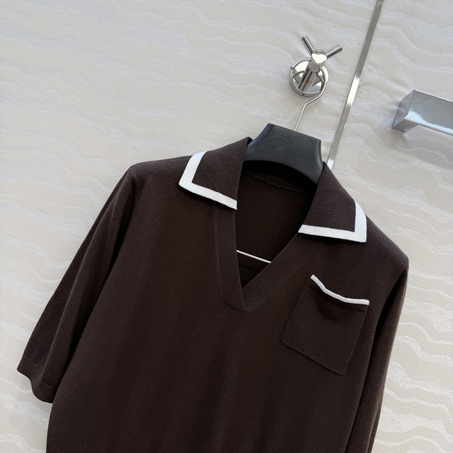 高端原单品质❤️高定紫标RL26早春新品。海军学院风气质翻领小上衣！品质控必入。定制莫代尔桑蚕丝纱线细腻