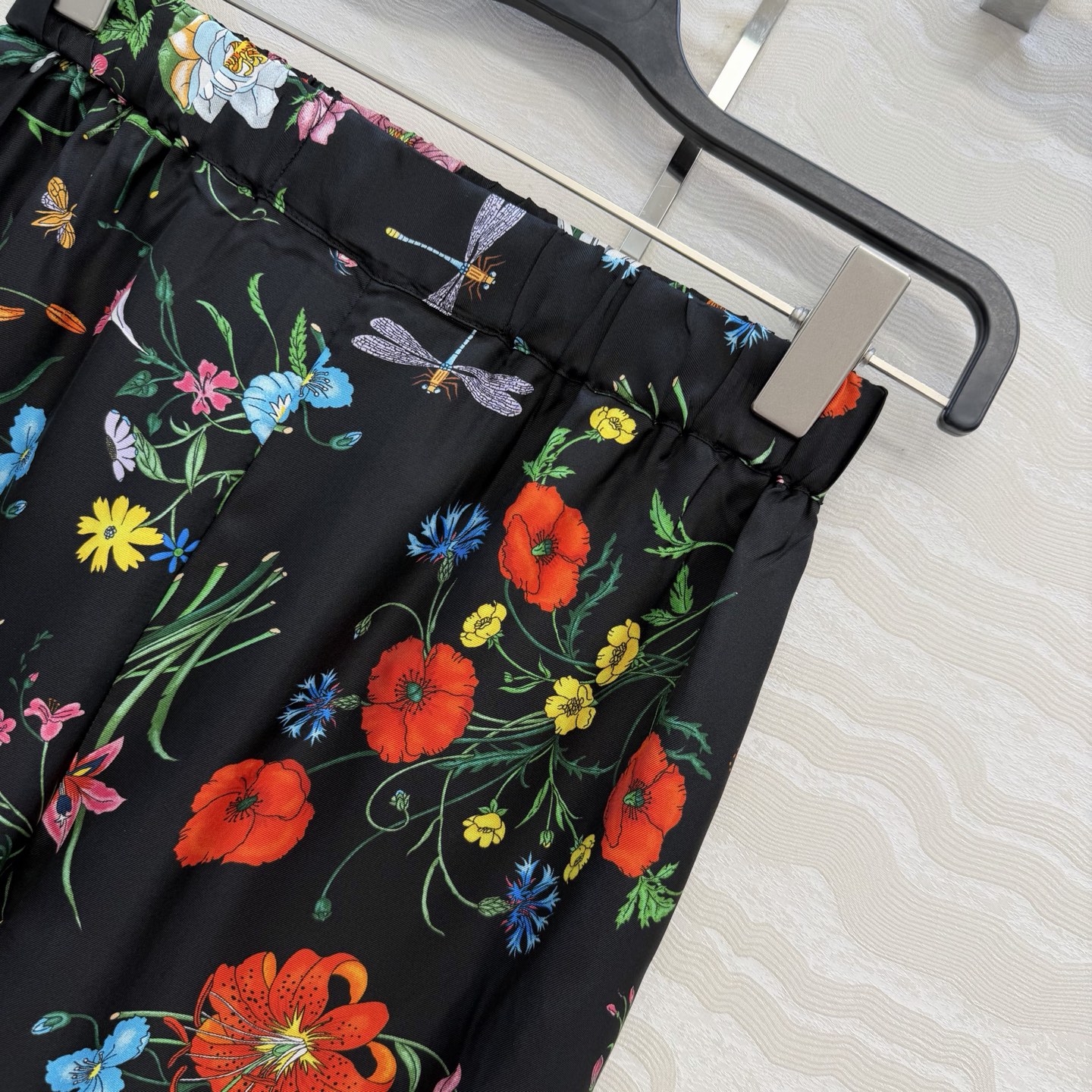 高端原单品质💕26春夏GG花㚏真丝裤！100%真丝斜纹绸，小直筒裤型上身巨显瘦！优雅时髦又高级的调调！白