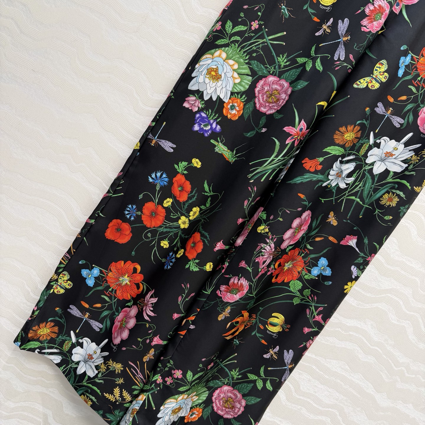 高端原单品质💕26春夏GG花㚏真丝裤！100%真丝斜纹绸，小直筒裤型上身巨显瘦！优雅时髦又高级的调调！白