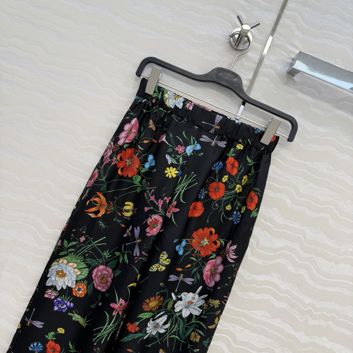 高端原单品质💕26春夏GG花㚏真丝裤！100%真丝斜纹绸，小直筒裤型上身巨显瘦！优雅时髦又高级的调调！白