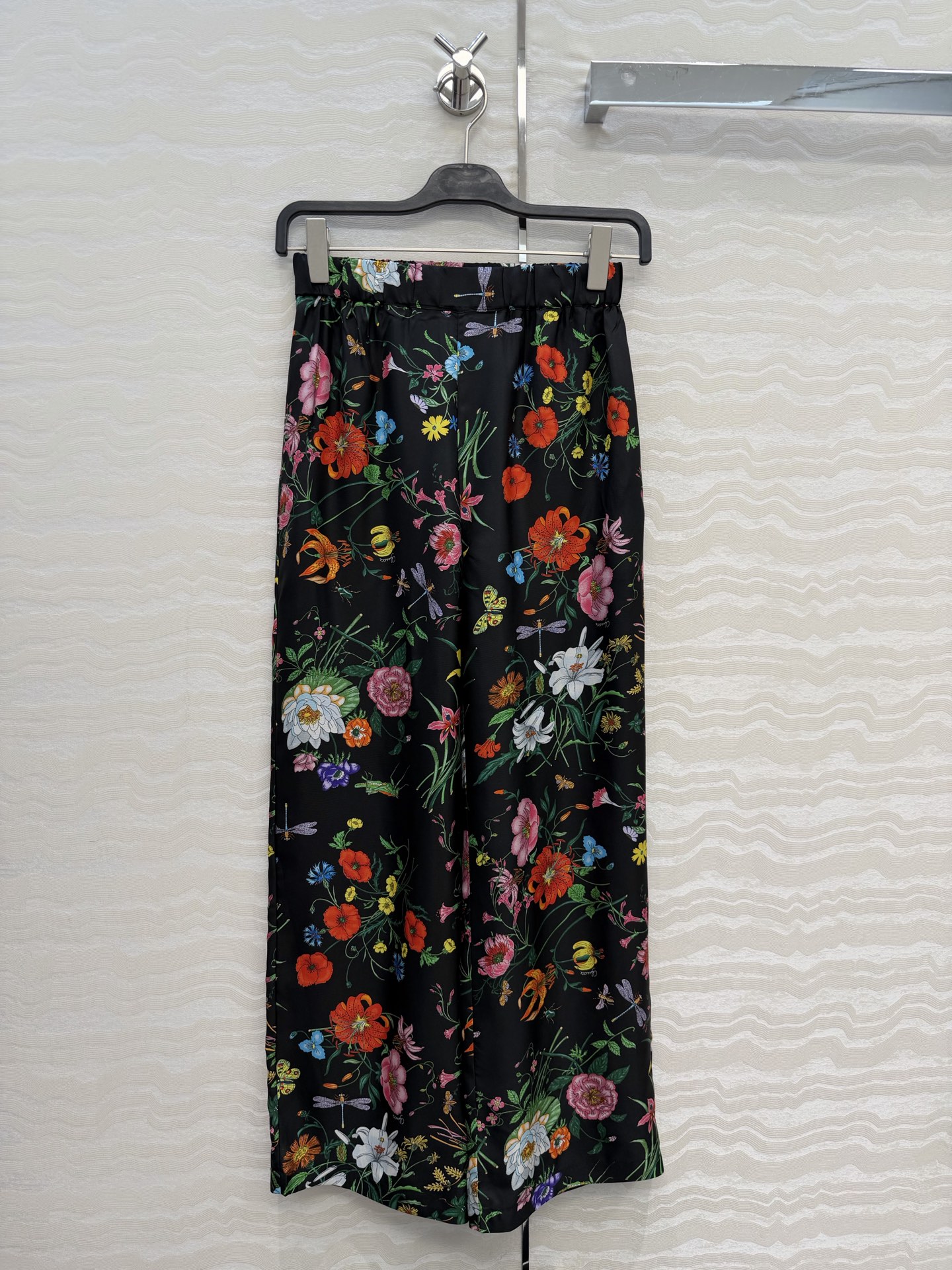 高端原单品质💕26春夏GG花㚏真丝裤！100%真丝斜纹绸，小直筒裤型上身巨显瘦！优雅时髦又高级的调调！白