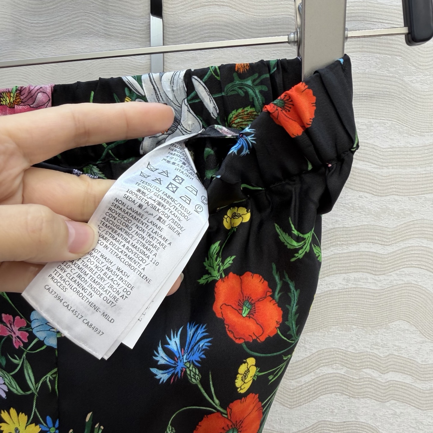 高端原单品质💕26春夏GG花㚏真丝裤！100%真丝斜纹绸，小直筒裤型上身巨显瘦！优雅时髦又高级的调调！白