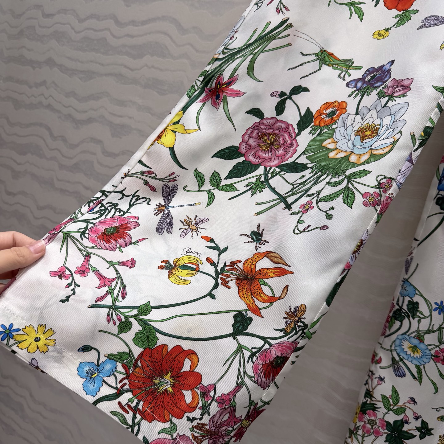 高端原单品质💕26春夏GG花㚏真丝裤！100%真丝斜纹绸，小直筒裤型上身巨显瘦！优雅时髦又高级的调调！白