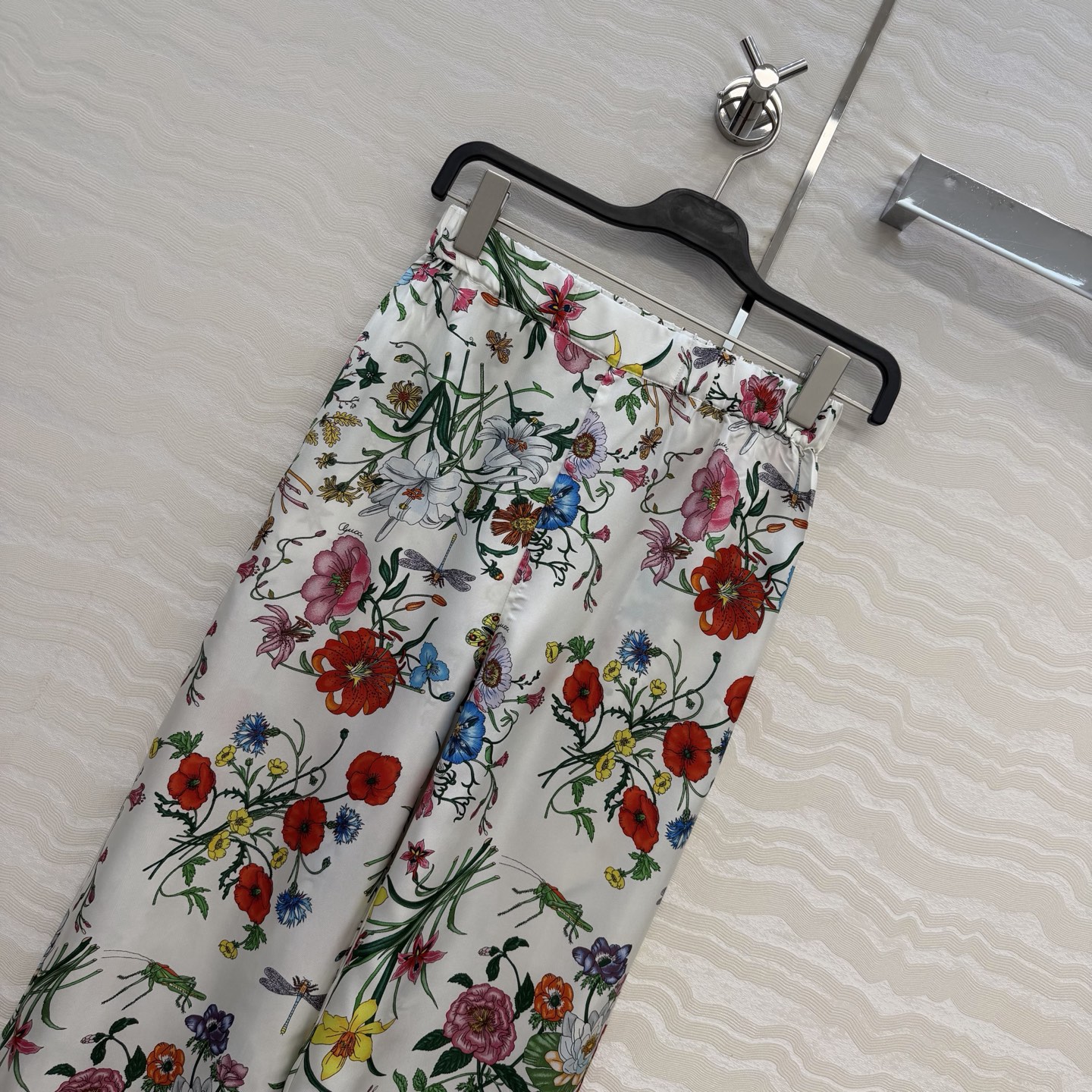 高端原单品质💕26春夏GG花㚏真丝裤！100%真丝斜纹绸，小直筒裤型上身巨显瘦！优雅时髦又高级的调调！白