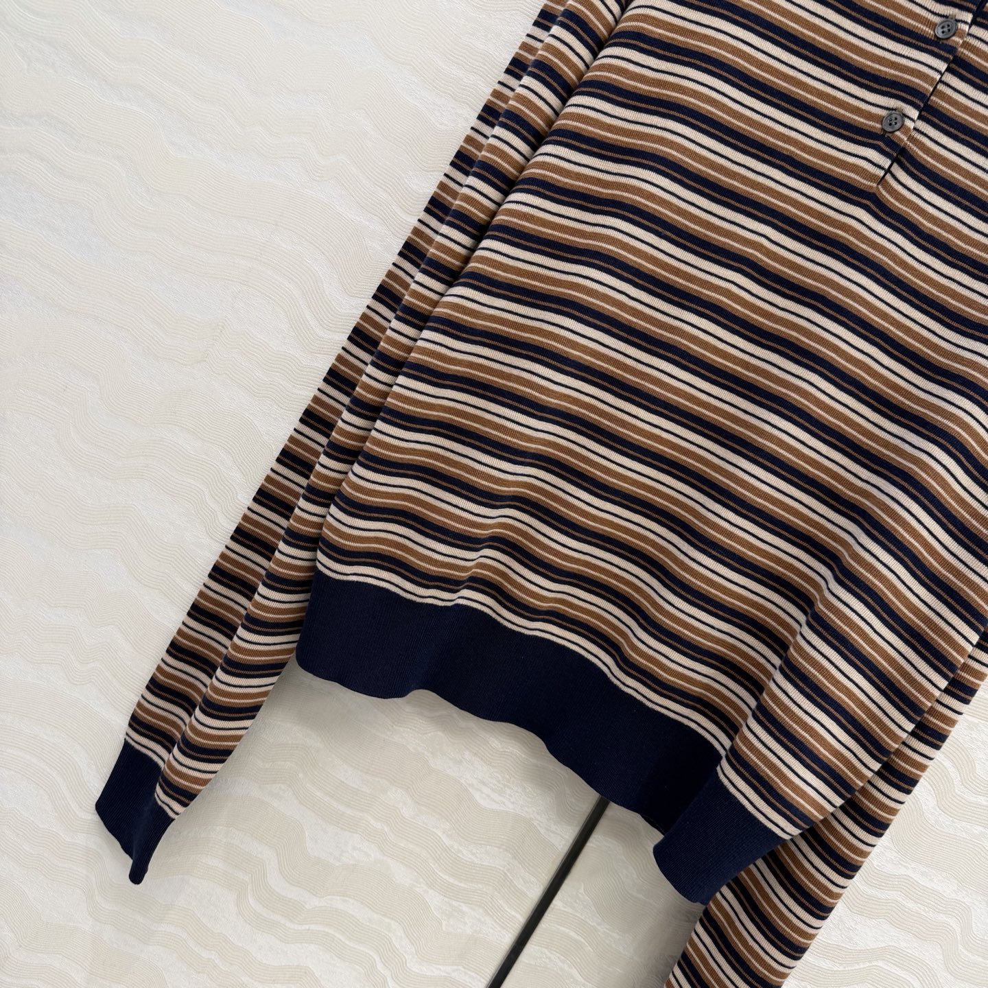 高端原单品质🍓miu系少女！26s早春新品新年限定！知识分子时髦条纹撞色polo领长袖上衣。进口100%