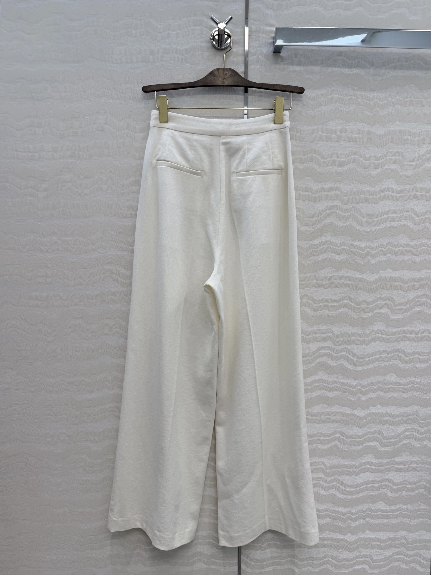 高端原单品质❤️26春款上新Lp高智感穿搭！老钱风氛围感Rodge优雅褶裥长裤。定制冰栀白进口羊毛天丝亚