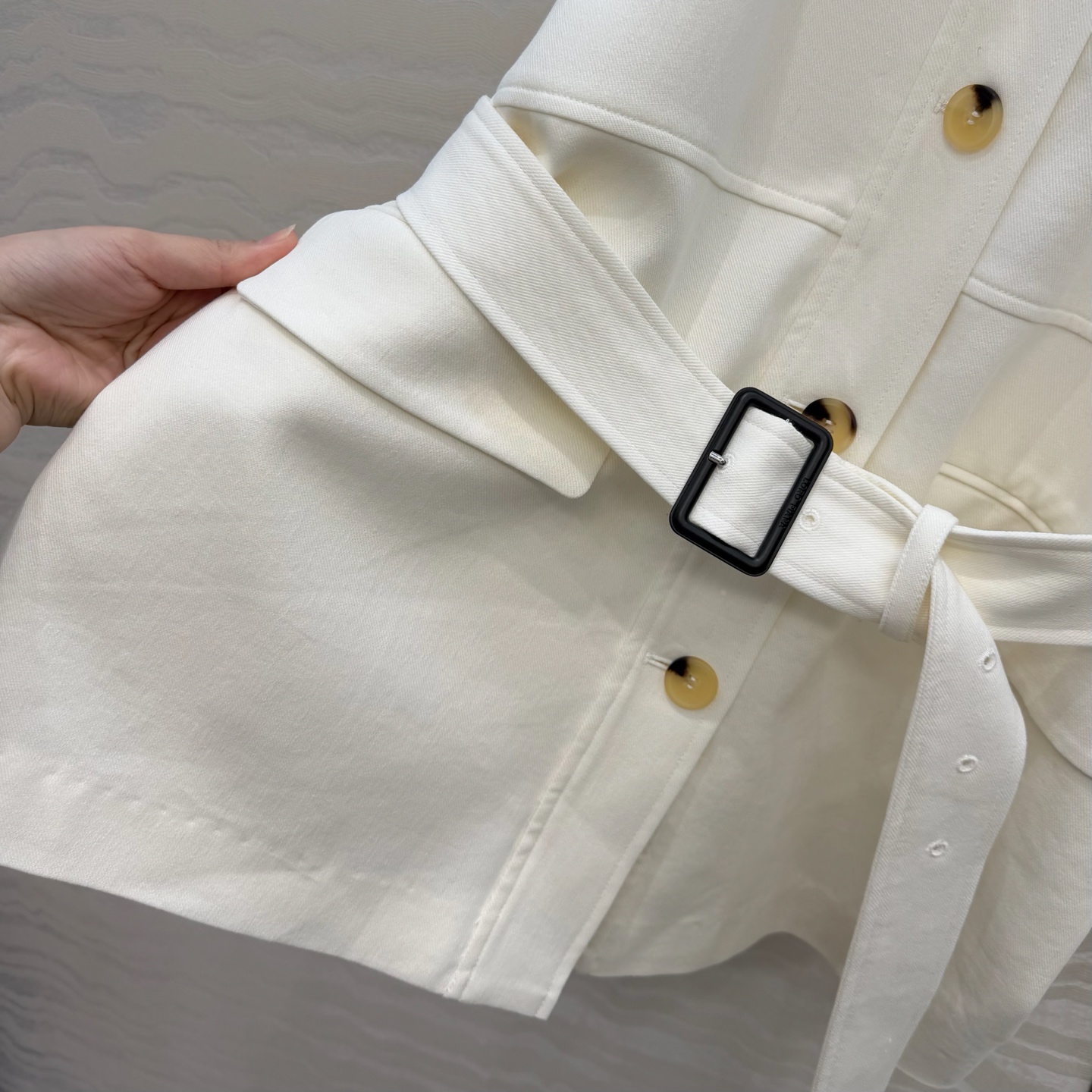 高端原单品质❤️ 26春款上新Lp高智感穿搭！老钱风氛围感Lismore优雅夹克外套。定制冰栀白进口羊毛