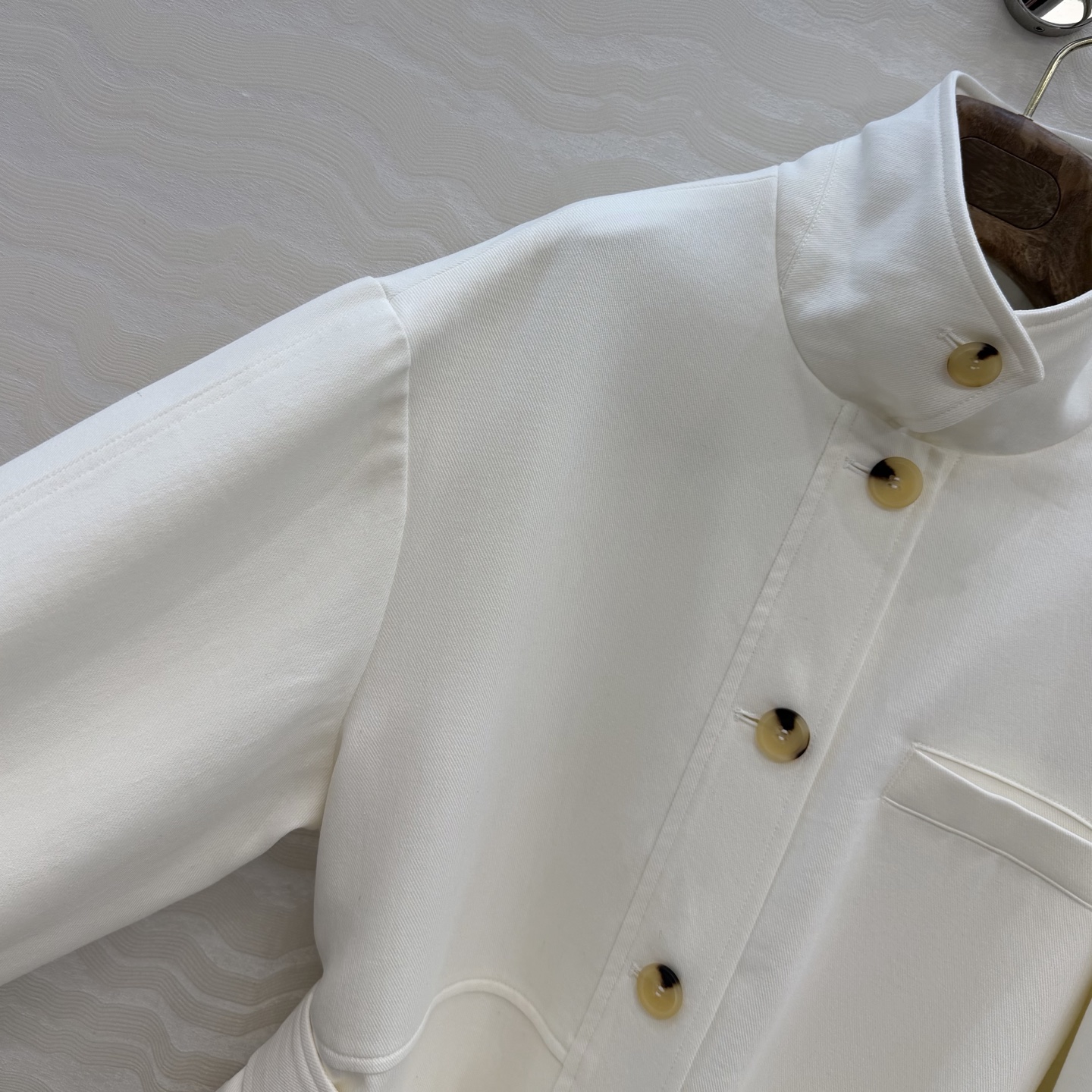 高端原单品质❤️ 26春款上新Lp高智感穿搭！老钱风氛围感Lismore优雅夹克外套。定制冰栀白进口羊毛