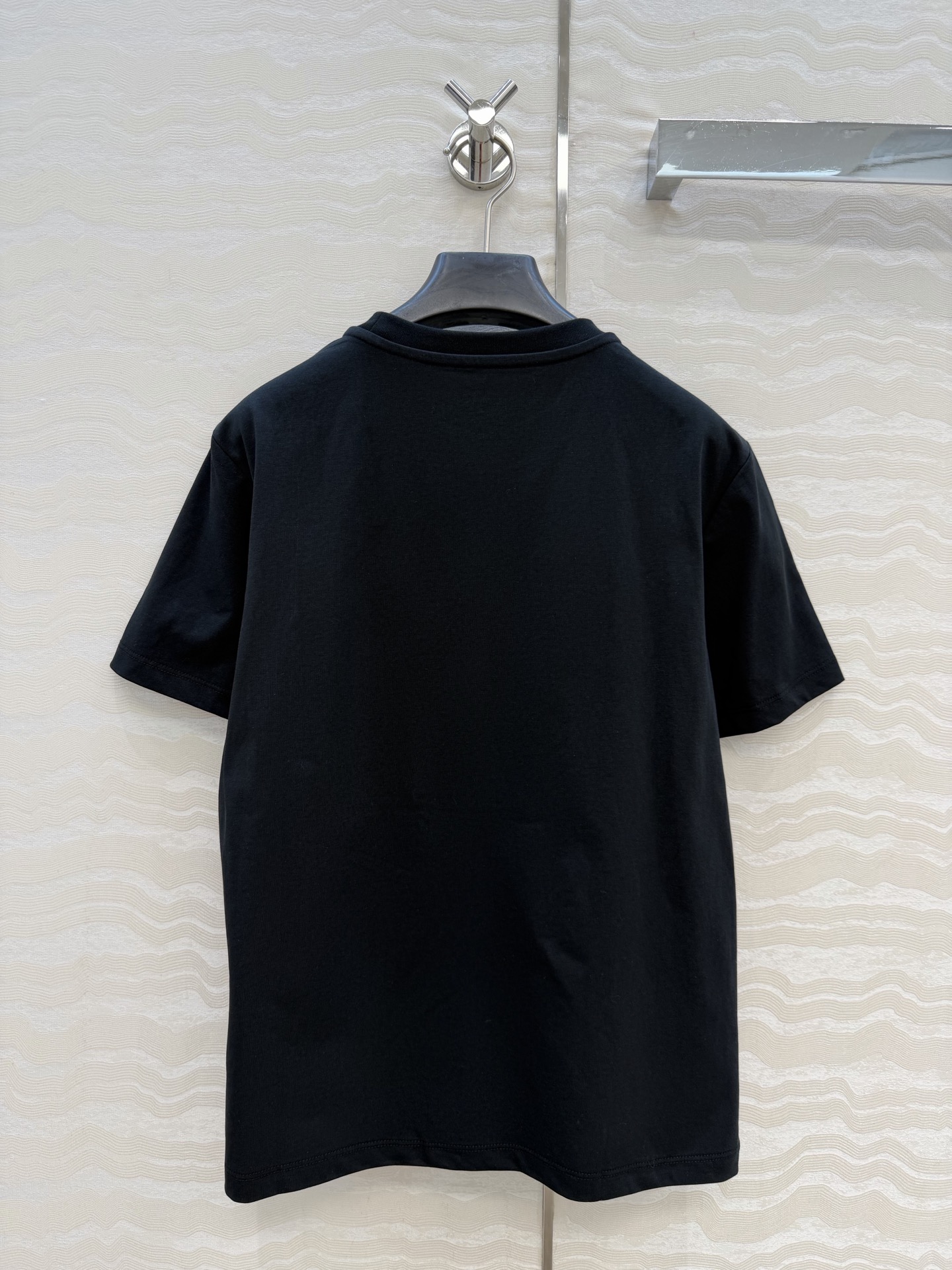 原单品质❤️设计师🧑‍🎨马年限定春夏新品！定位刺绣纯棉T恤！重工艺定位立体刺绣工艺精致高级！进口索罗娜纯