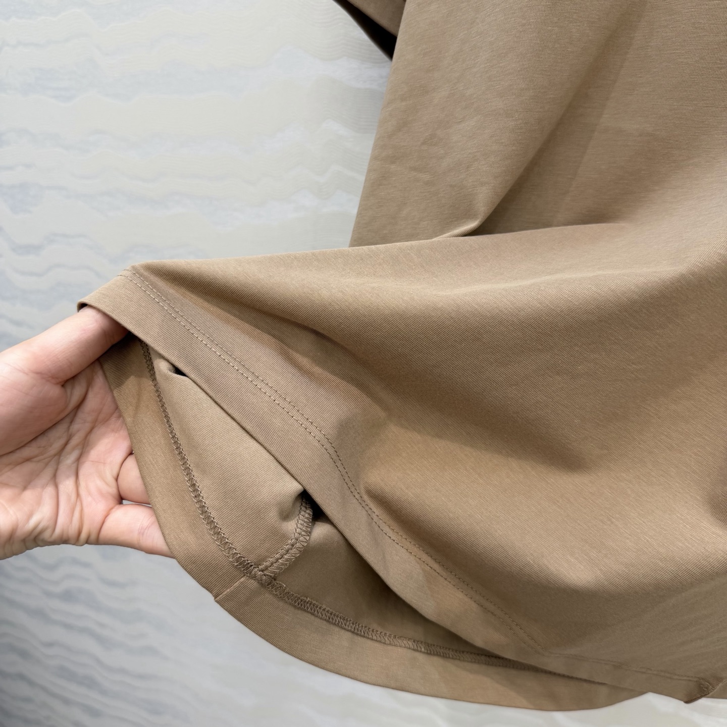 原单品质❤️设计师🧑‍🎨马年限定春夏新品！定位刺绣纯棉T恤！重工艺定位立体刺绣工艺精致高级！进口索罗娜纯