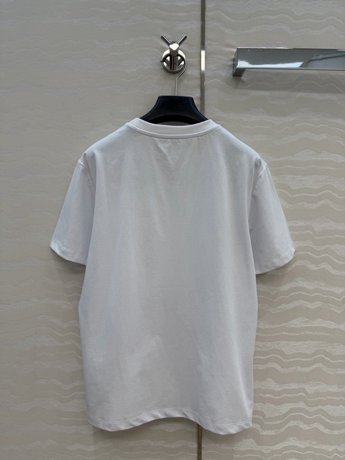 原单品质❤️设计师🧑‍🎨马年限定春夏新品！定位刺绣纯棉T恤！重工艺定位立体刺绣工艺精致高级！进口索罗娜纯